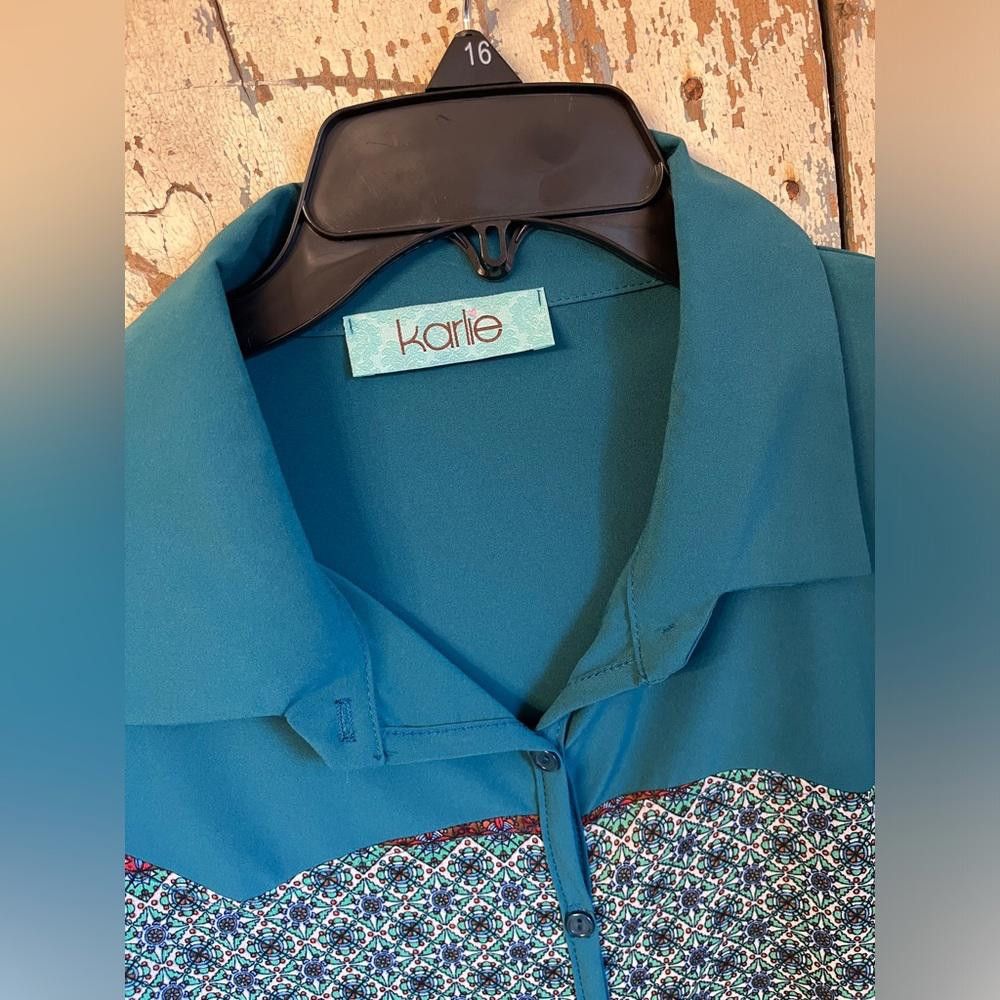 Designer NWOT Karlie womens blouse size Large Turquoise blue Size L / US 10 / IT 46 - 2 Thumbnail