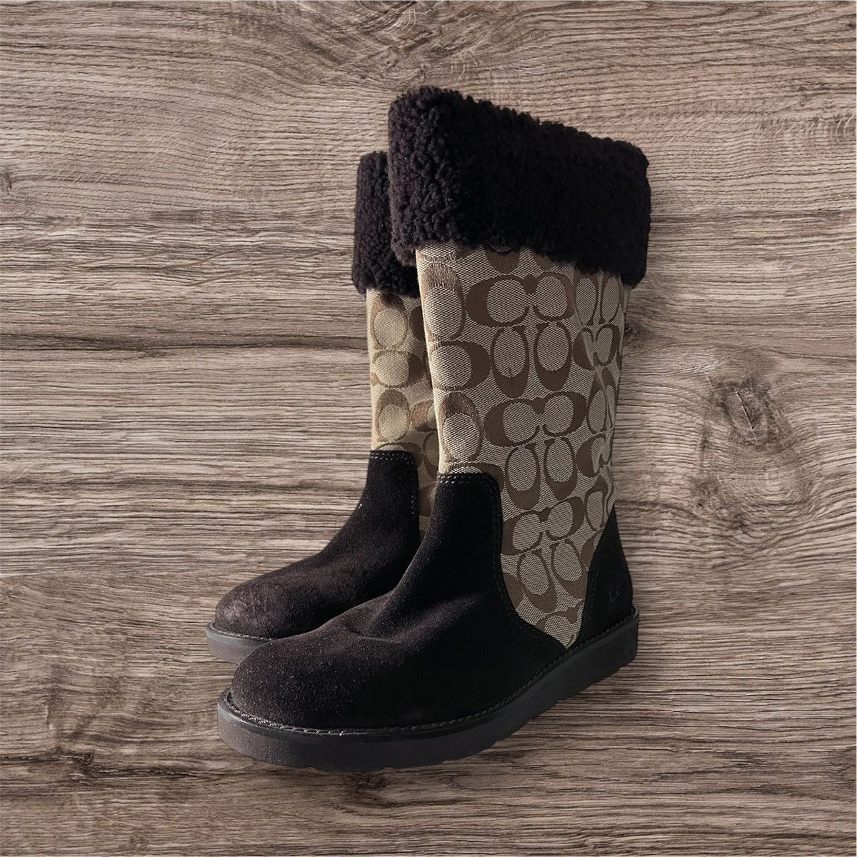 Coach Coach Kally Signature Boots in khaki and chestnut. Size US 8.5 / IT 38.5 - 1 Thumbnail
