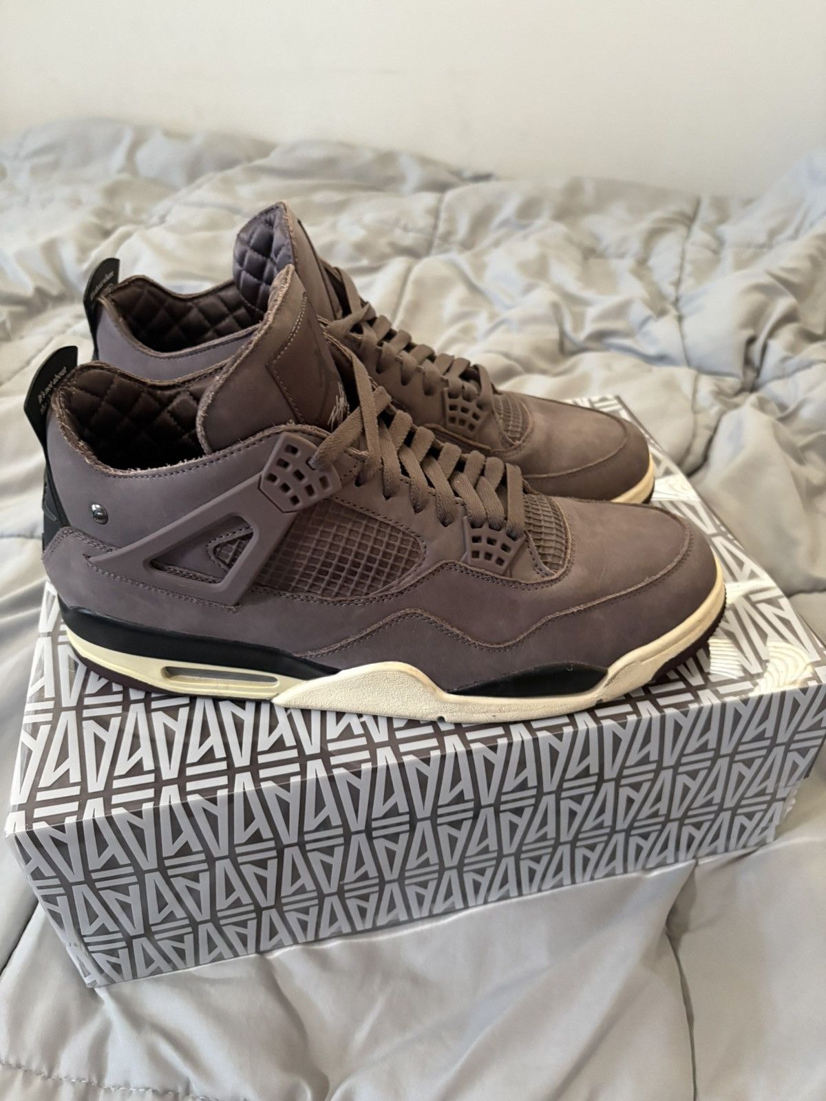 A Ma Maniere × Jordan Brand A MA MANIÉRE X AIR JORDAN IV Size US 12.5 / EU 45-46 - 2 Thumbnail