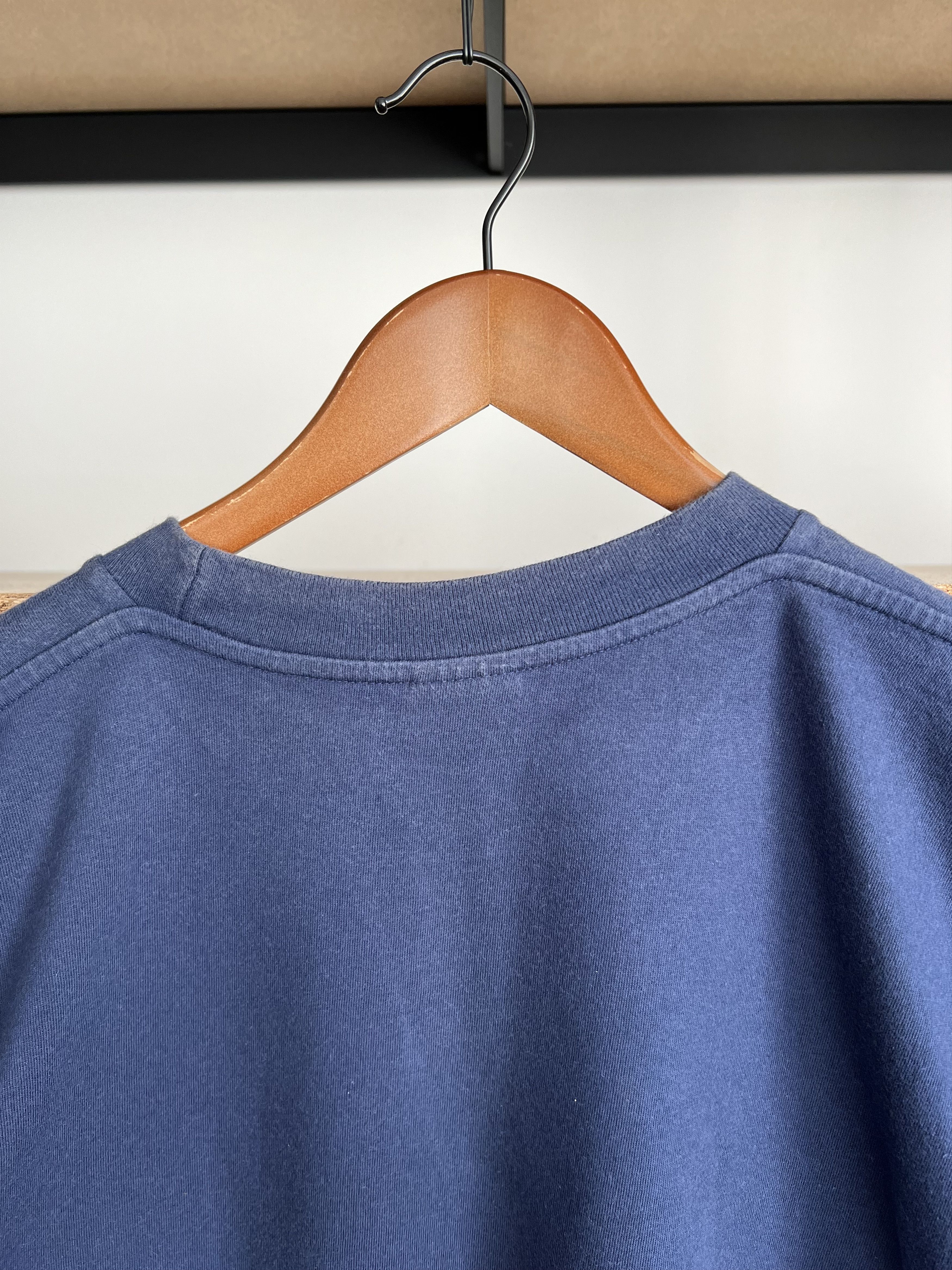 Nike Vintage 90s Nike Blue T-shirt Size US L / EU 52-54 / 3 - 15 Thumbnail