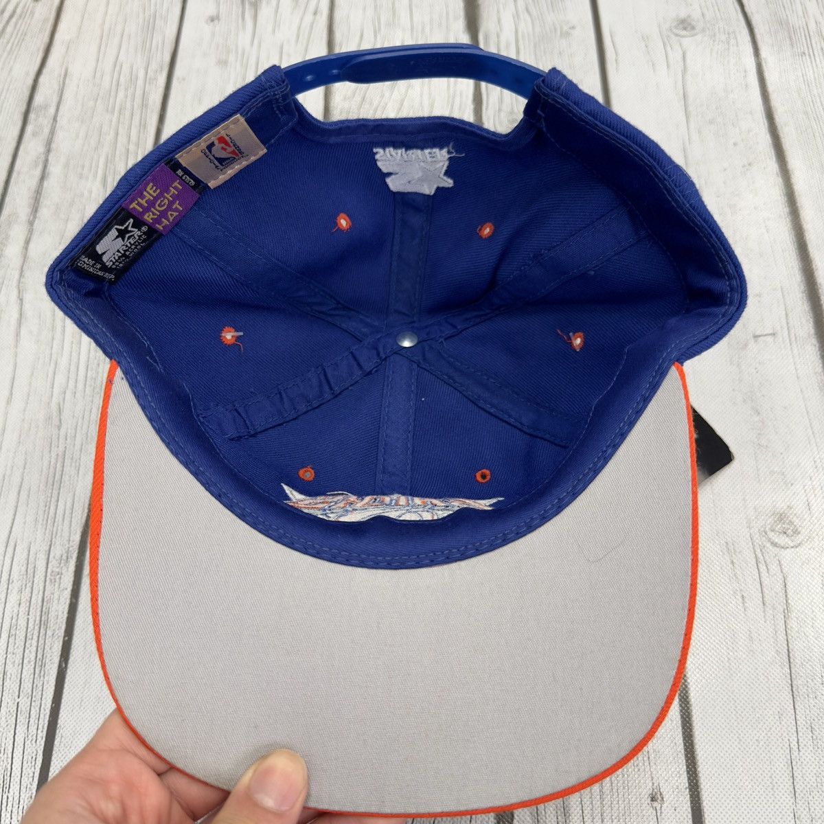 NBA × Starter × Vintage Vintage New York Knicks hat Size ONE SIZE - 5 Thumbnail