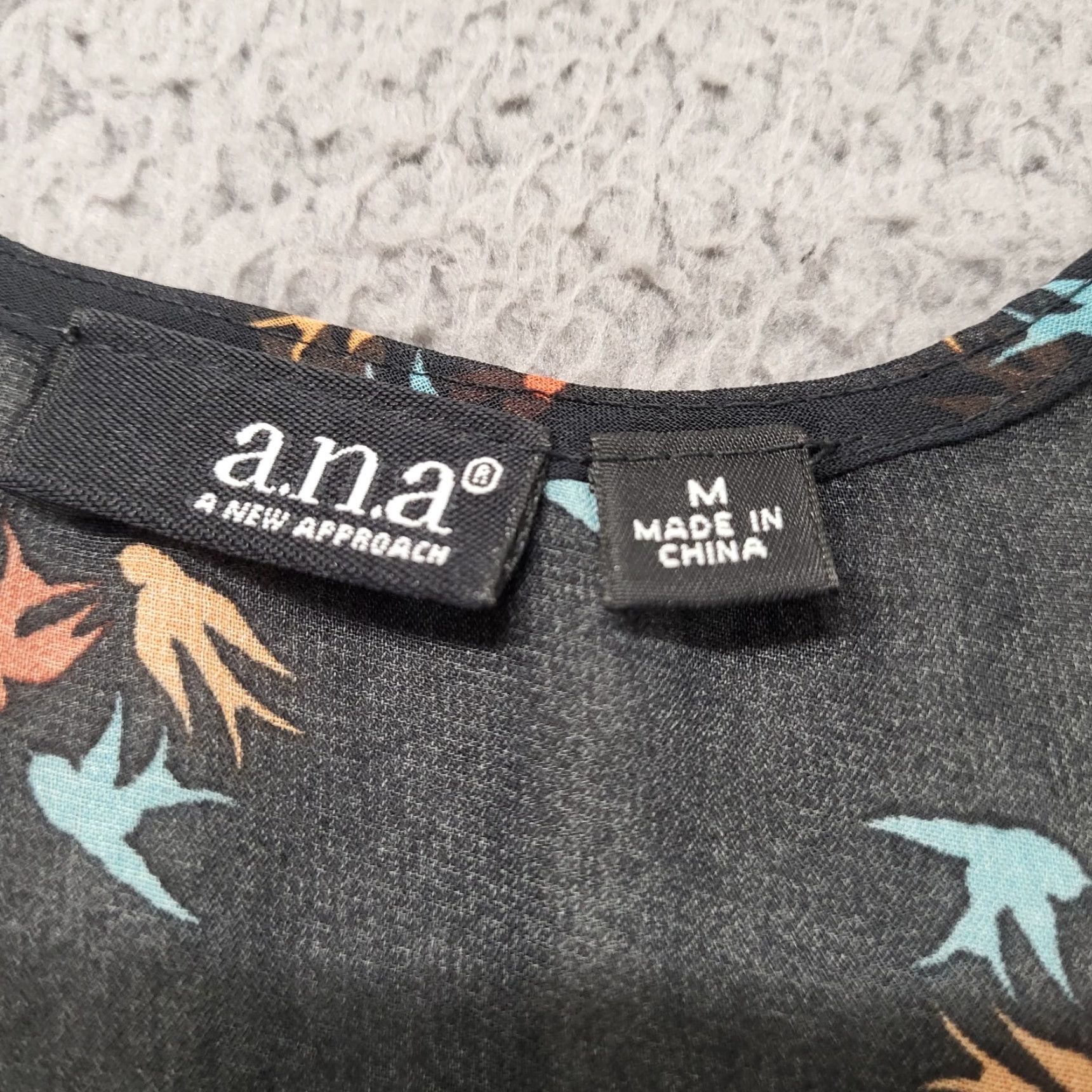 Bell A.N.A Blouse Women's M Black Sheer Bell Sleeve Bird Print Peasant Boho Blouse / Bohemian Shirt Men/Women? Size M / US 6-8 / IT 42-44 - 6 Thumbnail
