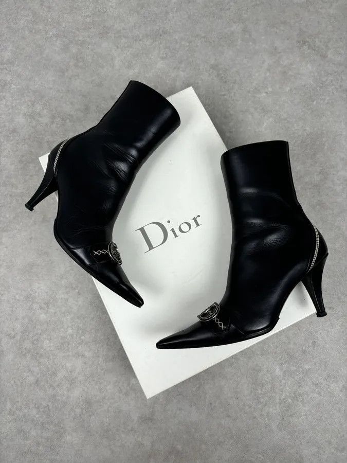 Dior FW2004 Dior Pointy D Black Leather Buckle Ankle Boots Heels by Galliano Size US 8.5 / IT 38.5 - 2 Thumbnail