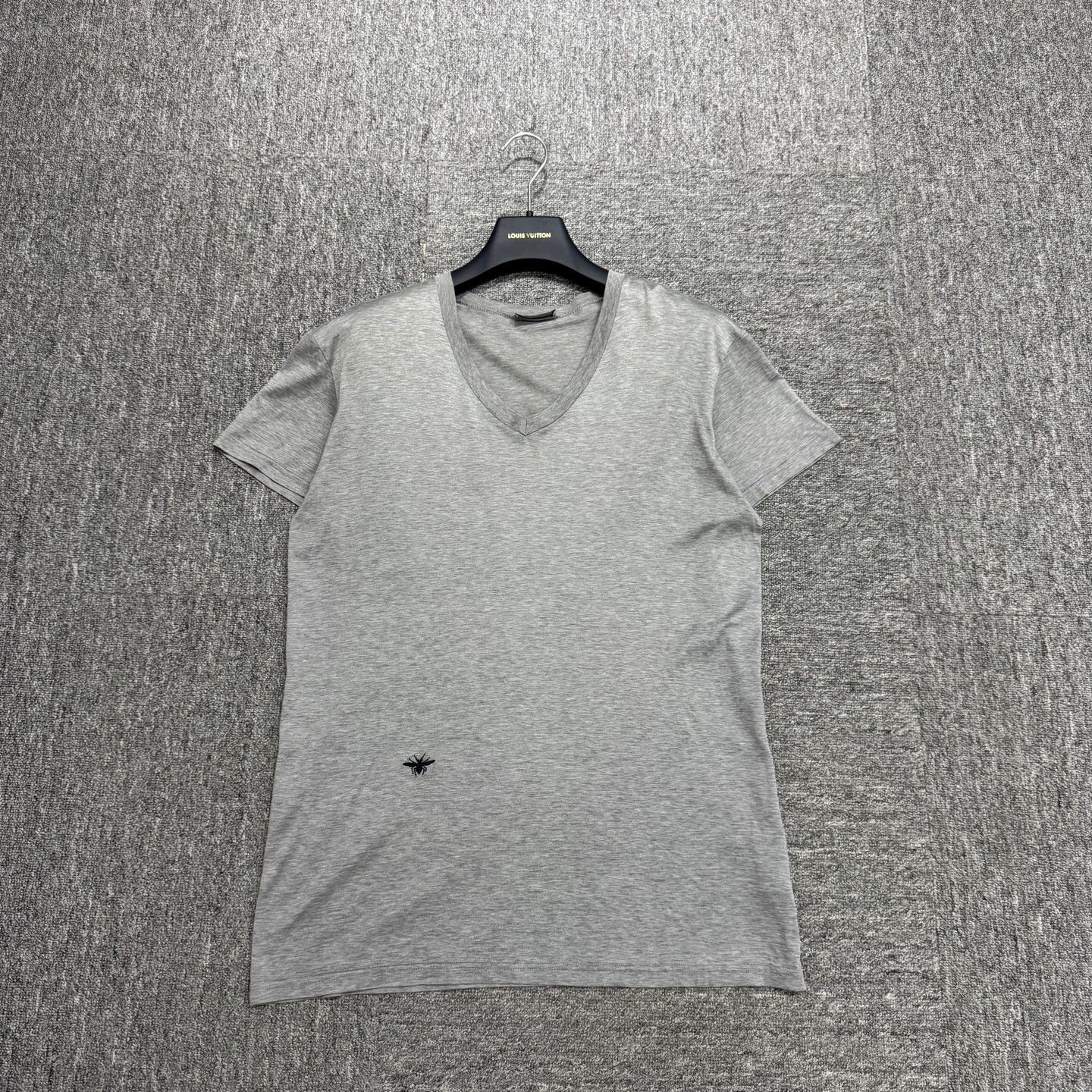 Dior Dior Embroidered Bee Short Sleeve Tee S Size US S / EU 44-46 / 1 - 1 Thumbnail