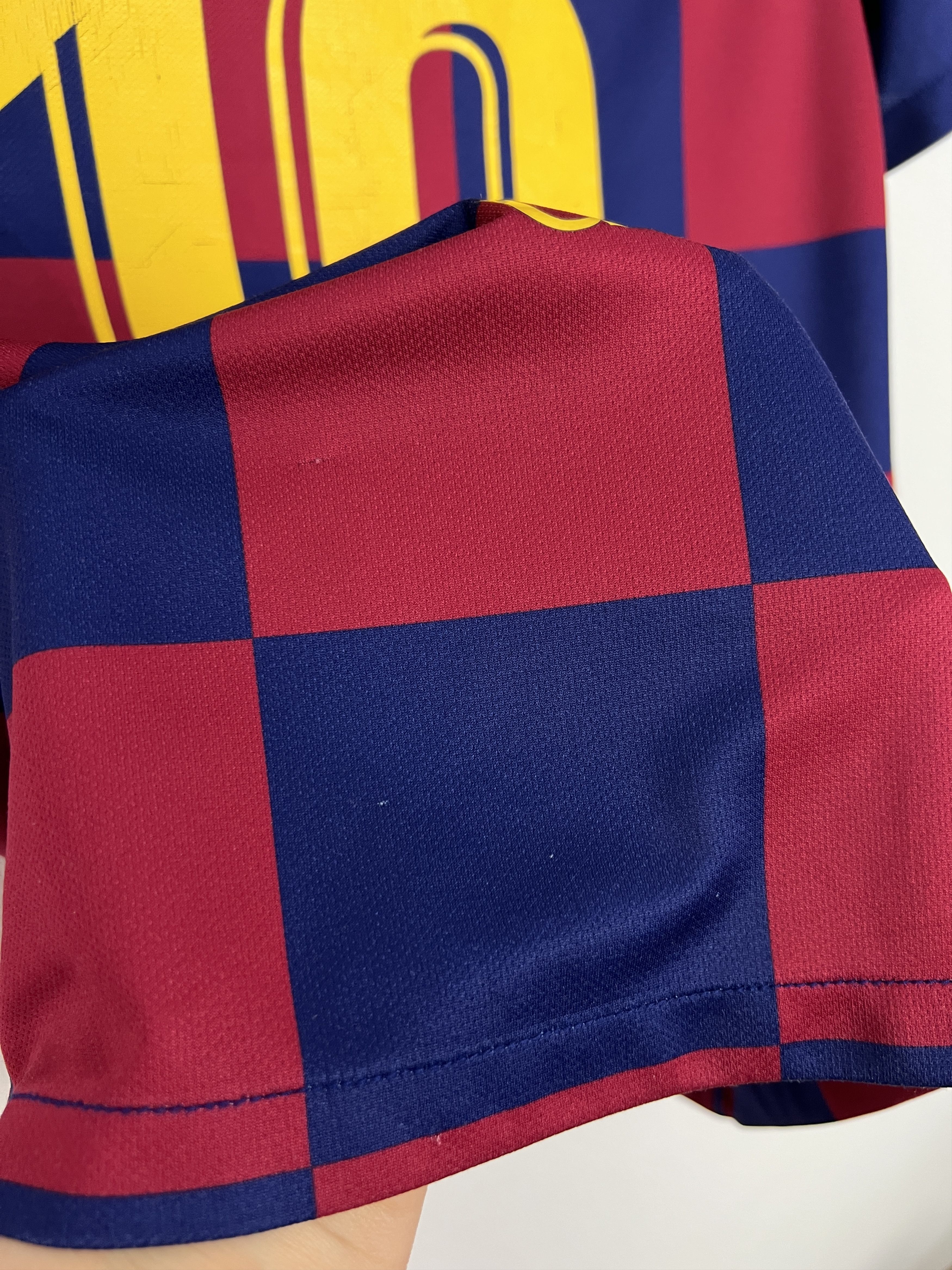 Nike Barcelona football shirt Messi Fun Jersey Camiseta Boys L Size US XXS / EU 40 - 11 Thumbnail