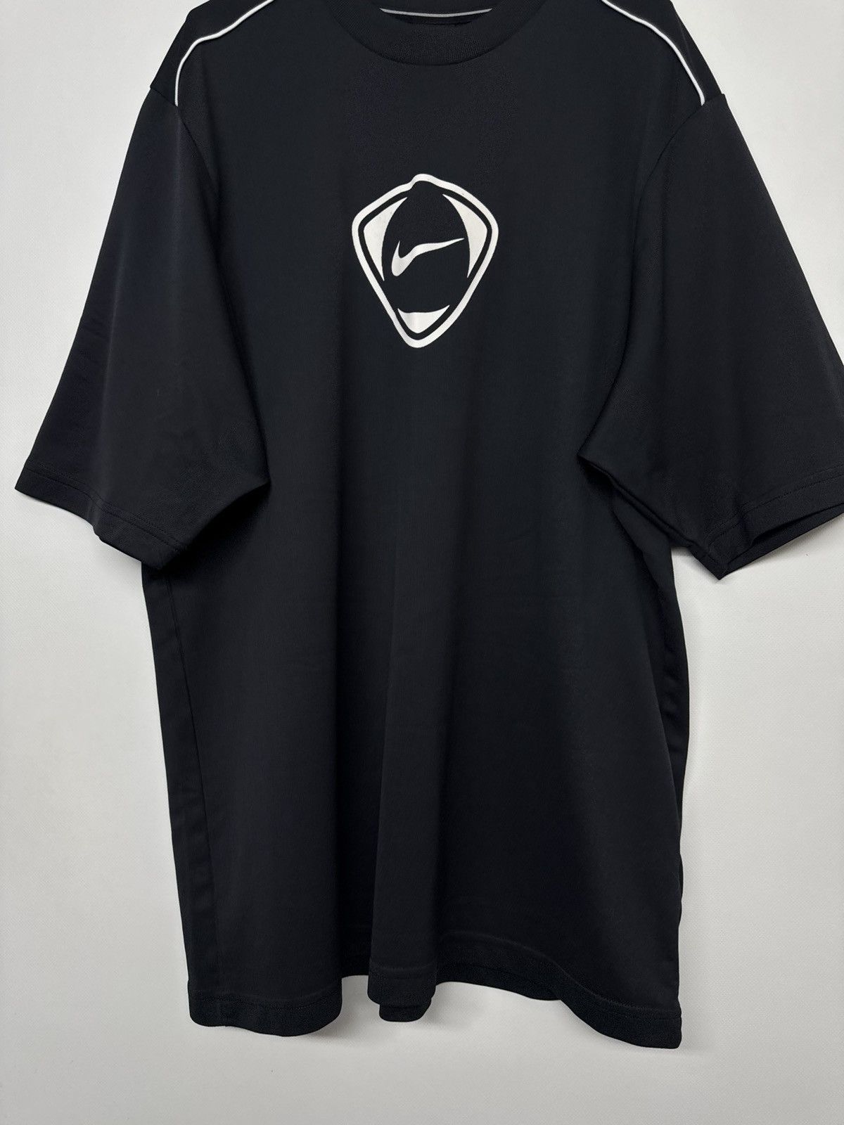 Nike Vintage Nike Football Template Big Logo Shirt Black Size US XL / EU 56 / 4 - 7 Thumbnail
