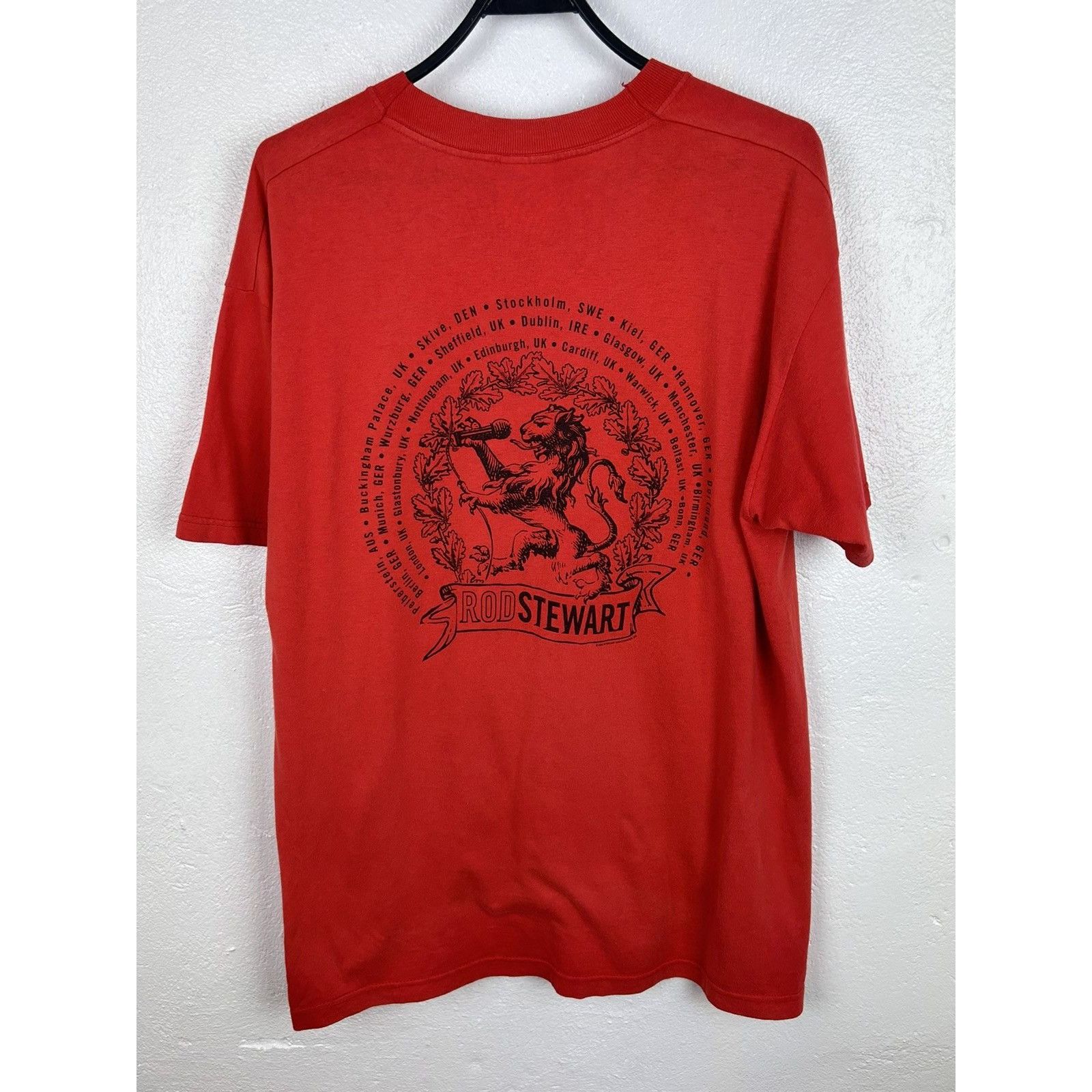 Band Tees 00s Vintage Rod Stewart 2002 Tour Short Sleeve T-Shirt Size US L / EU 52-54 / 3 - 4 Thumbnail