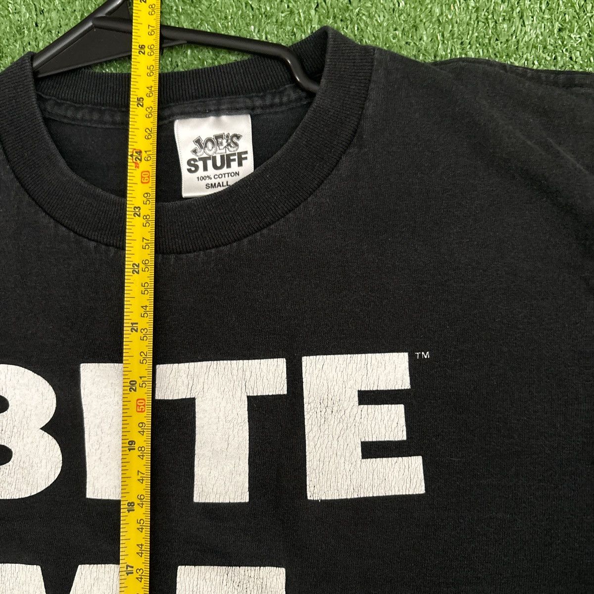 Other Black ‘Bite Me’ Joe’s Crab Shack Graphic Tee Size US S / EU 44-46 / 1 - 3 Thumbnail