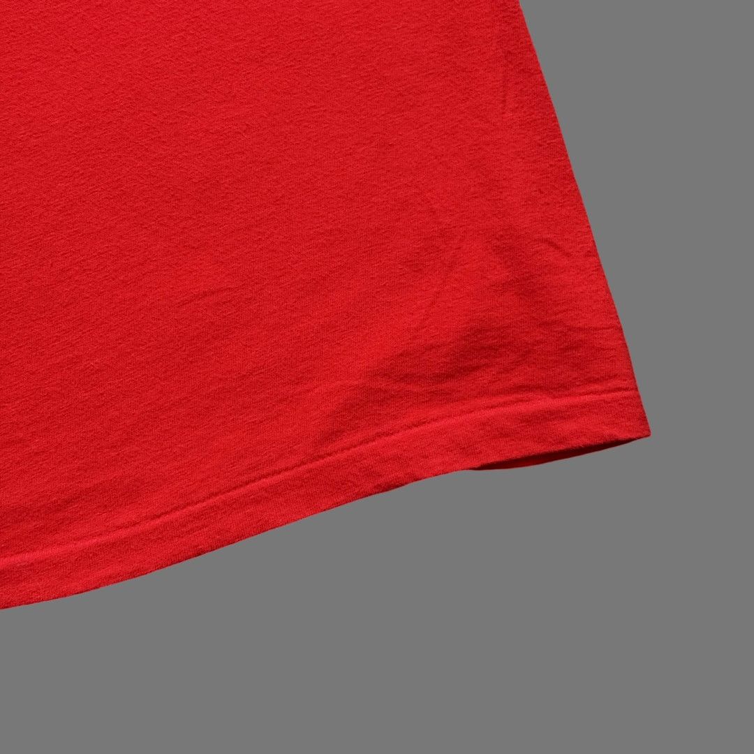Hanes VTG 90s Hanes Beefy 'Only Visiting' Red SS Tee Size L GUC Size US L / EU 52-54 / 3 - 4 Thumbnail