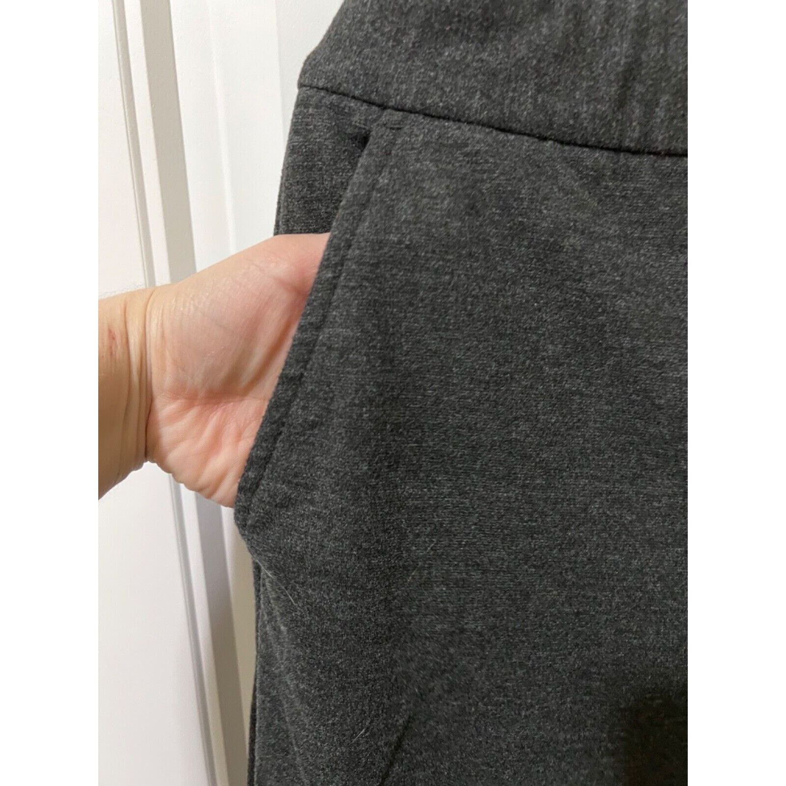Gap Wide Leg Crop Pant Charcoal Large 4 Pockets Pull-on Stretch Size 34" / US 12 / IT 48 - 4 Thumbnail