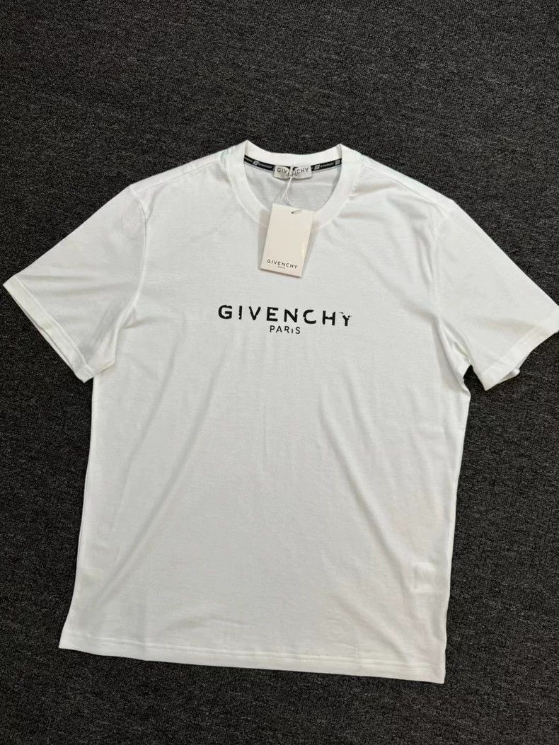 Givenchy Givenchy Letter T-Shirt Size US XL / EU 56 / 4 - 1 Thumbnail