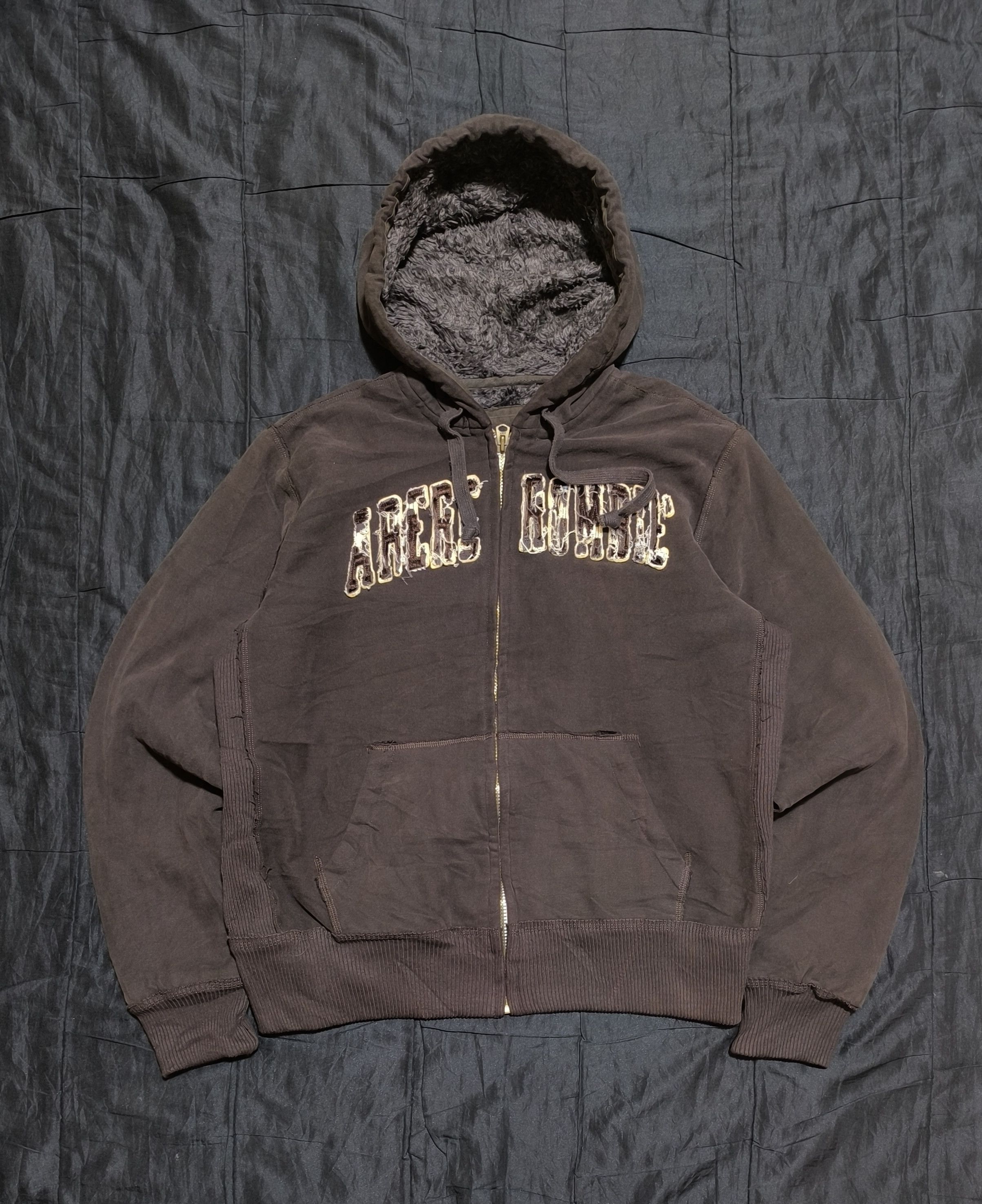 Abercrombie & Fitch Vintage Y2k Abercrombie & Fitch Wolf jaw jacket Size US XL / EU 56 / 4 - 1 Thumbnail