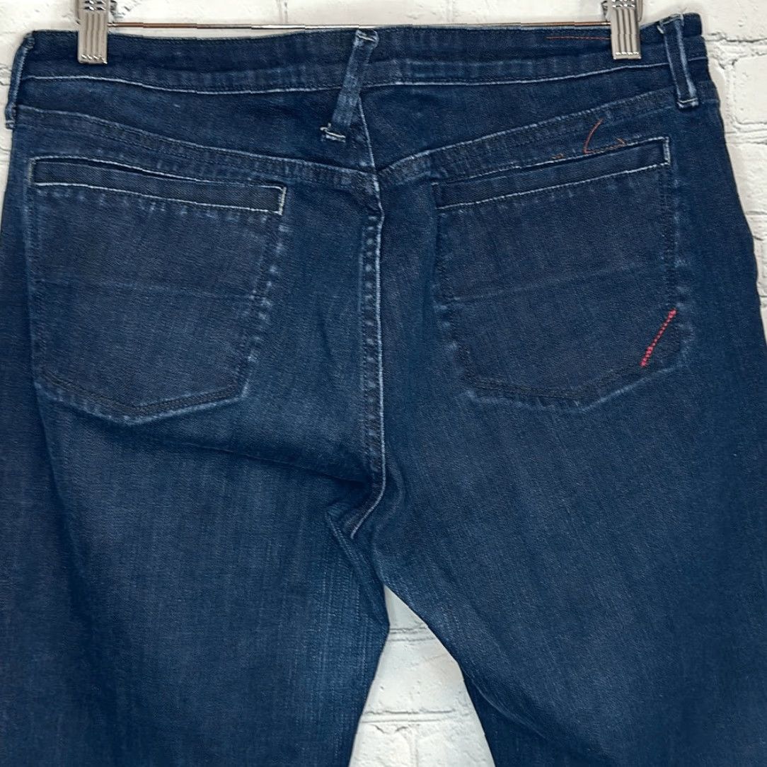 Banana Republic VINTAGE Banana Republic Dark Wash Classic Wide Leg Jeans Women 14 Wide-Leg Accessibility? Size 36" / US 14 / IT 50 - 7 Thumbnail