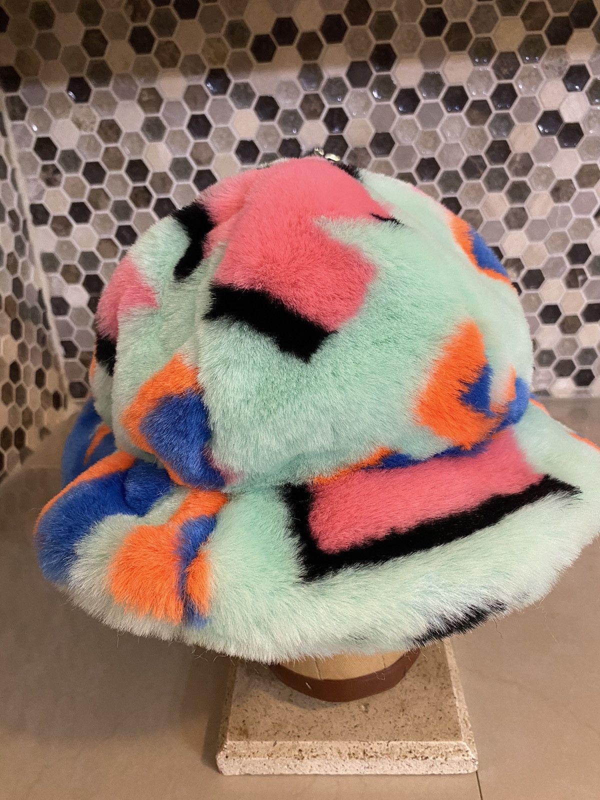 Other Kirin Peggy Gou All-over Logo Faux Fur Bucket Hat Size ONE SIZE - 2 Thumbnail