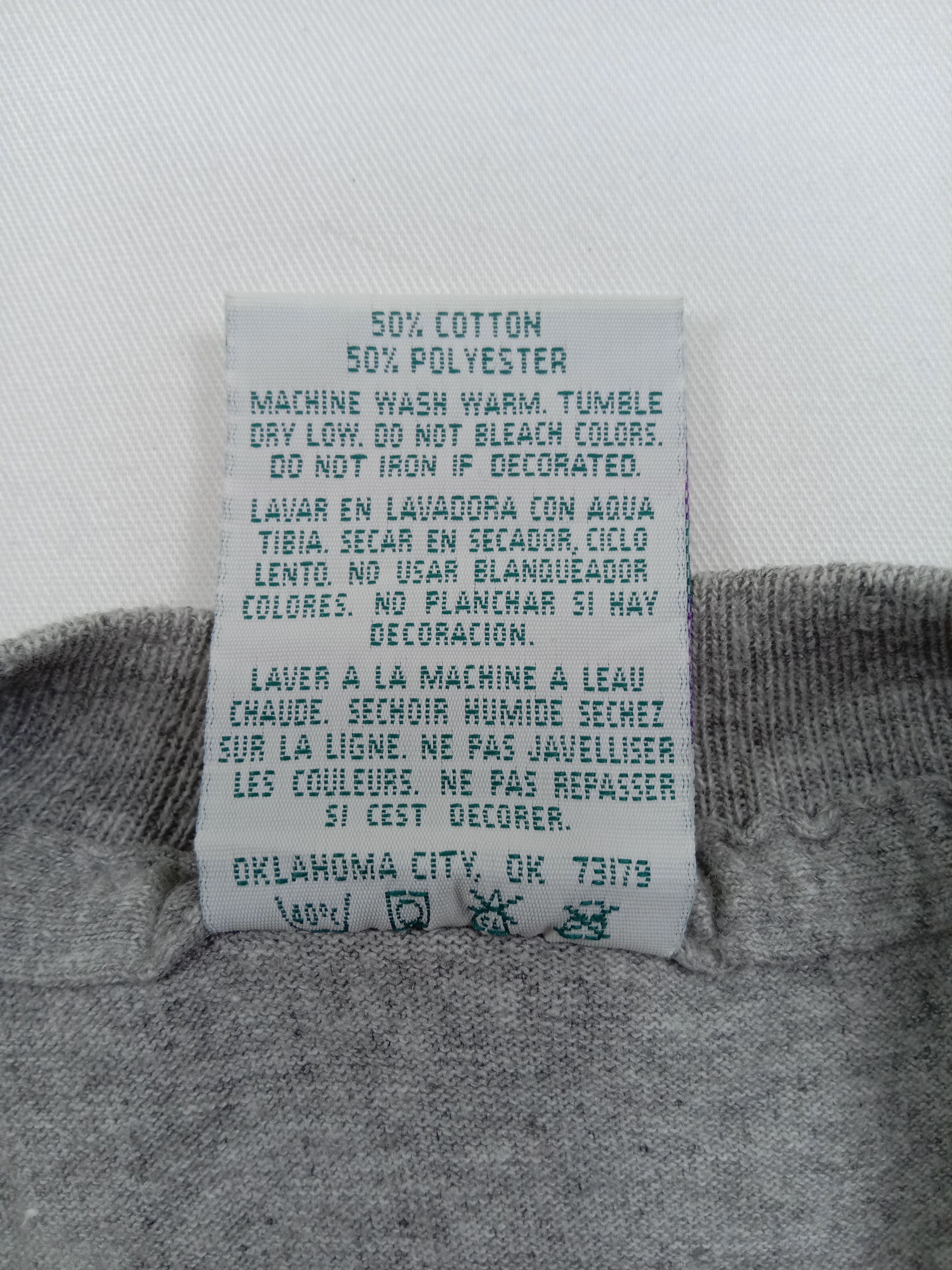 Vintage Vintage 90s Fashion Gear United We Stand T Shirt Size US XL / EU 56 / 4 - 6 Thumbnail