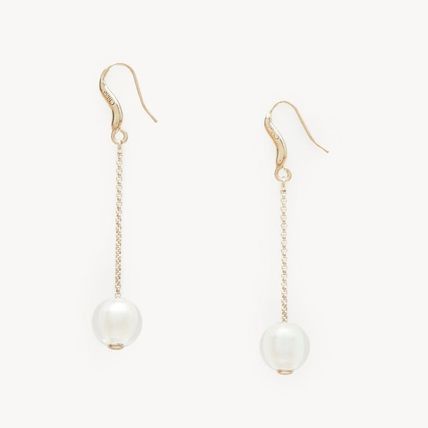 Chloe o1loc1c1024 Size: OS / Earrings in Pearl Size ONE SIZE - 1 Preview