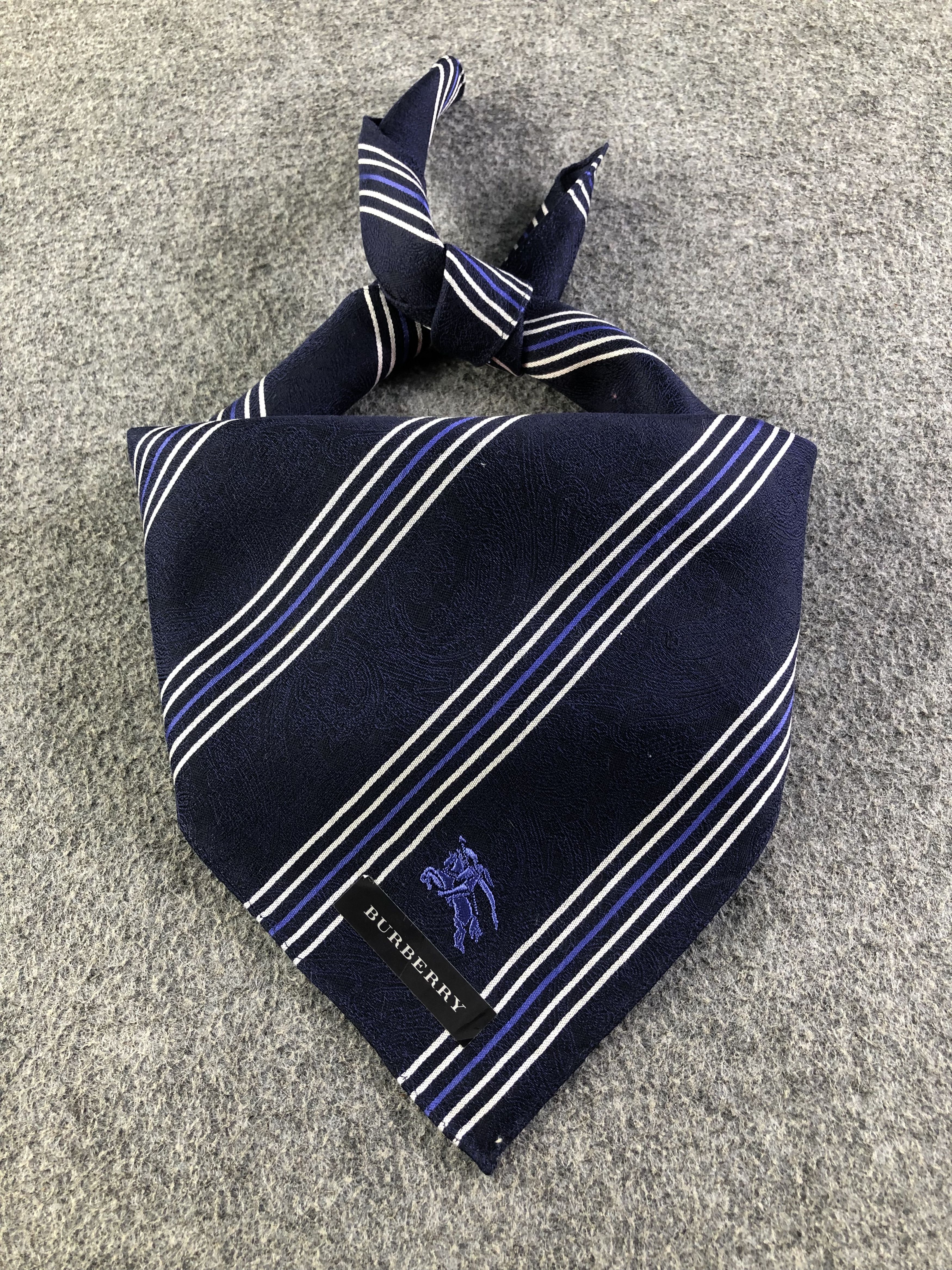 Burberry Burberry Handkerchief / Bandana / Neckerchief C427 Size ONE SIZE - 2 Thumbnail