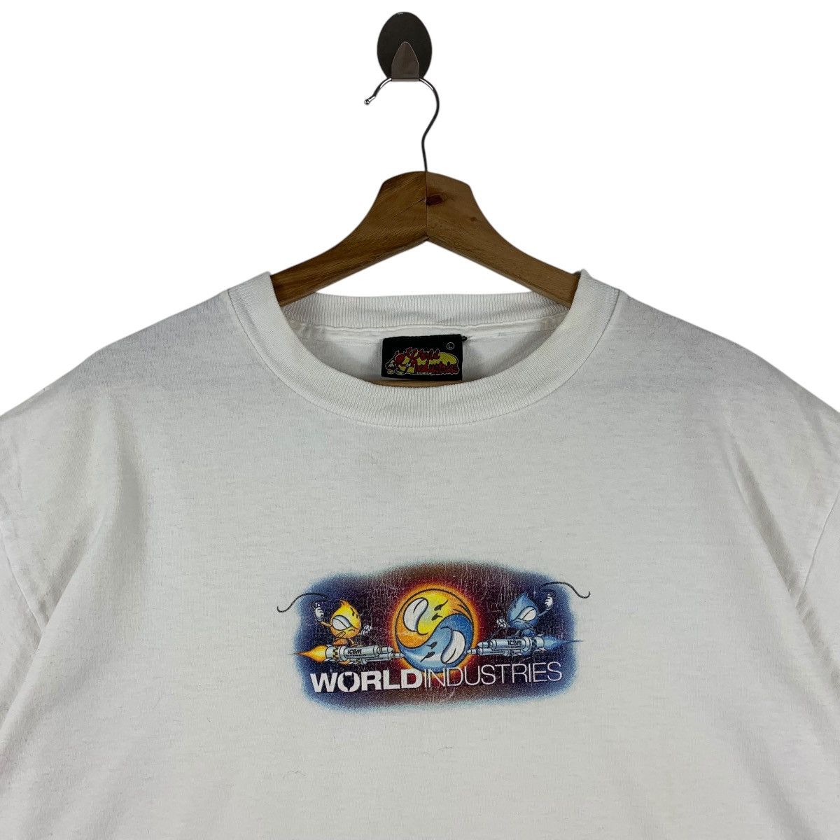 Other Vintage WORLD INDUSTRIES spellout tee Size US L / EU 52-54 / 3 - 2 Thumbnail