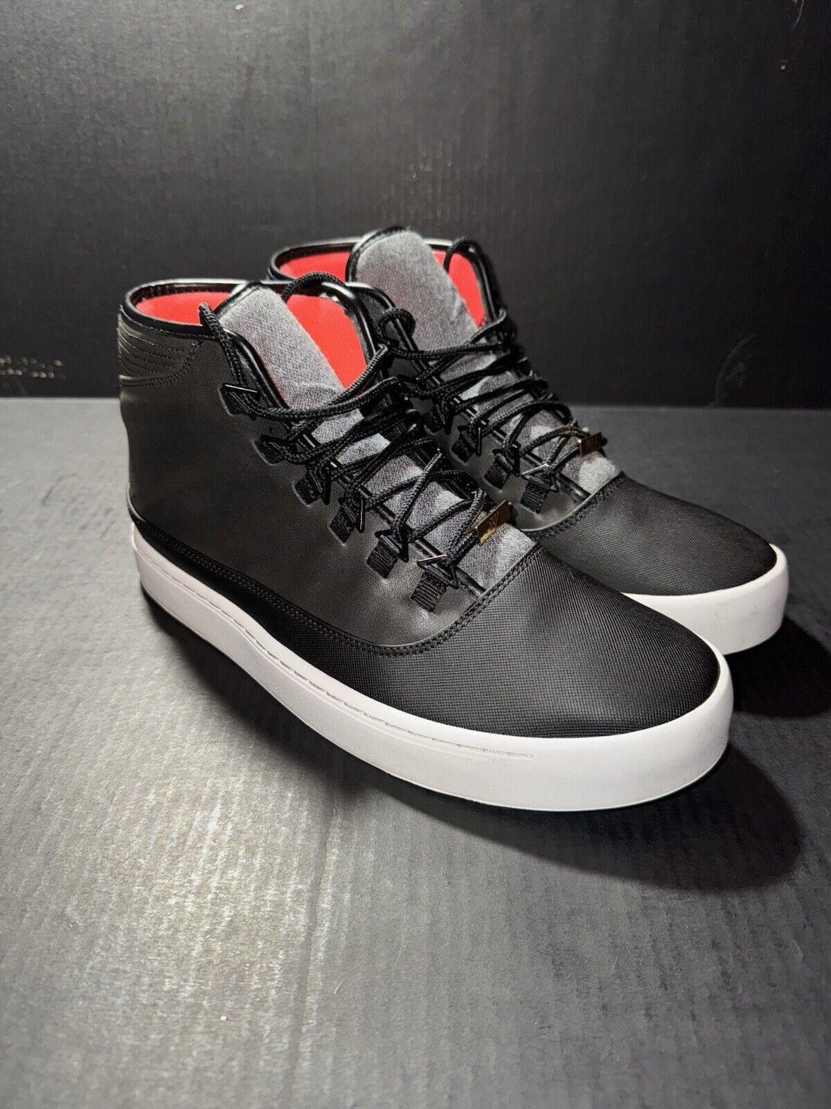Jordan Brand Nike Air Jordan Westbrook 0 'Holiday' - 812877-025 - Size 11 Size US 11 / EU 44 - 2 Thumbnail