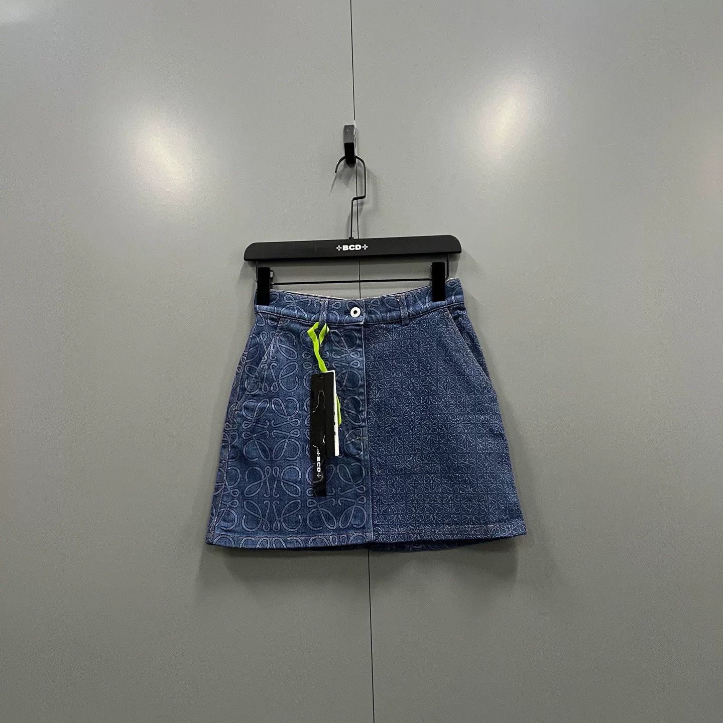 Loewe loewe logo a-line denim skirt Size 34" / US 12 / IT 48 - 1 Thumbnail