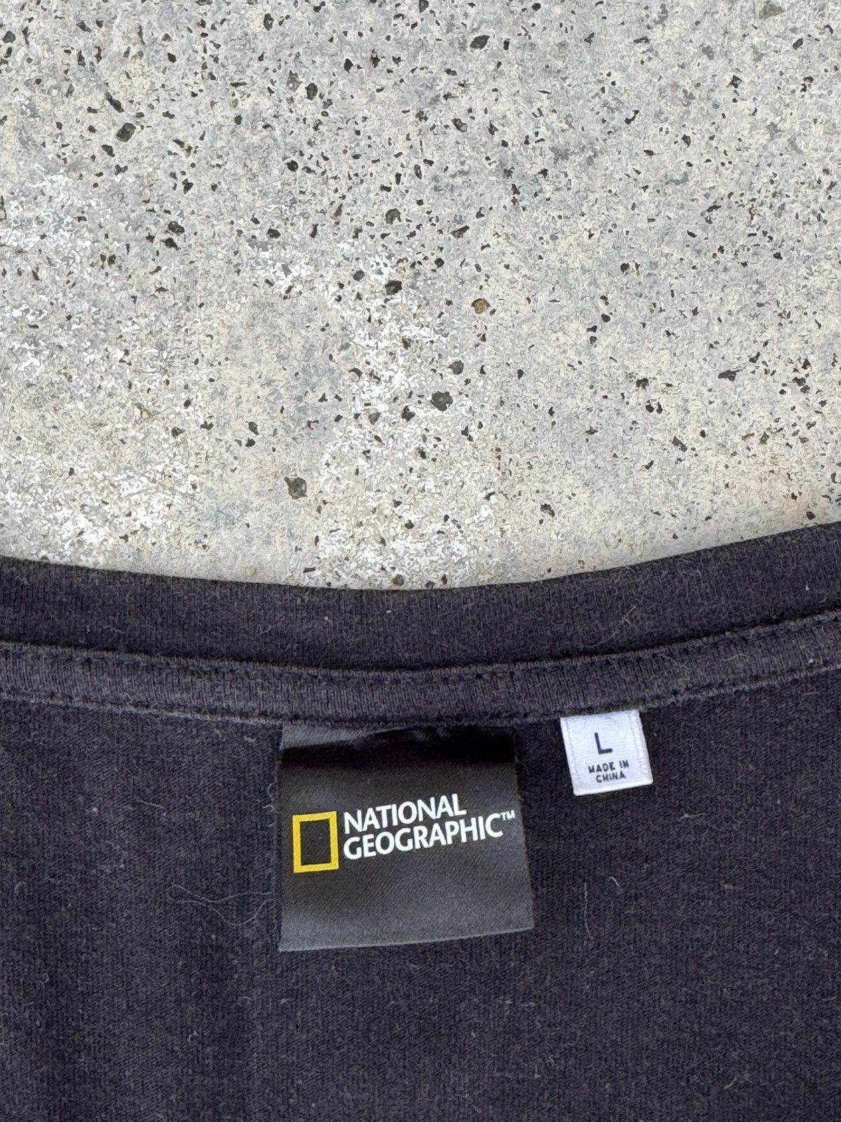 Vintage 2000s National Geographic Shirt Size US L / EU 52-54 / 3 - 6 Thumbnail