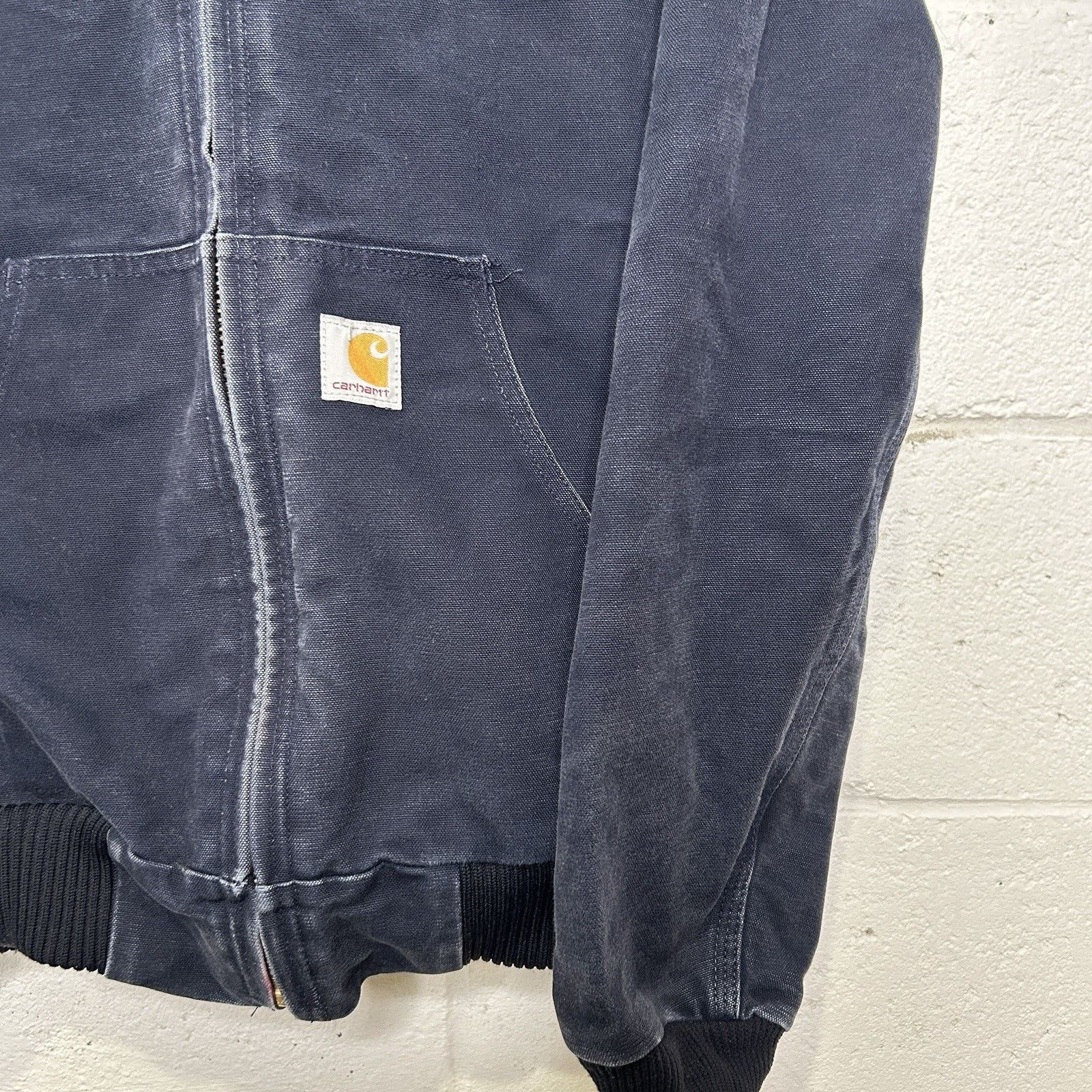 Carhartt Carhartt Quilted Active Jacket “Dark Navy” J140 DNY Size US S / EU 44-46 / 1 - 3 Thumbnail