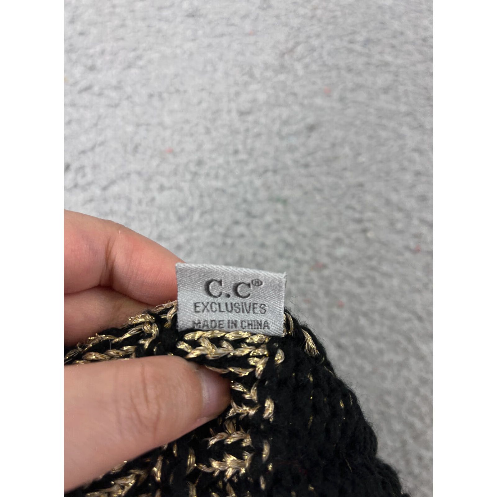 Vintage C.C Exclusive Beanie Toque Womens One Size Gray Knit Glitter Acrylic Ski Hat/Cap Beanie Womens Ski Decade? Size ONE SIZE - 7 Thumbnail