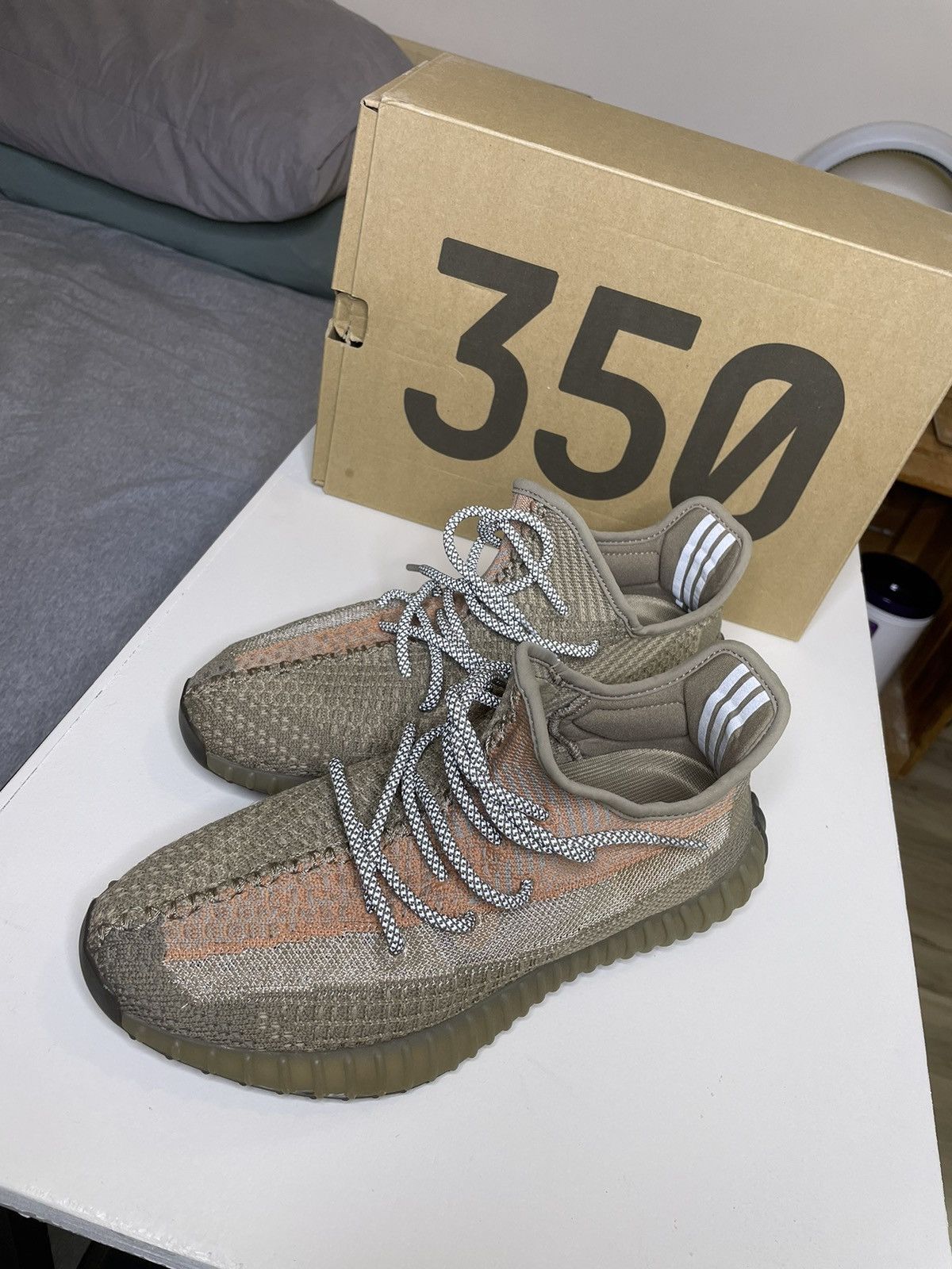 Yeezy boost 350 v2 sand taupe
