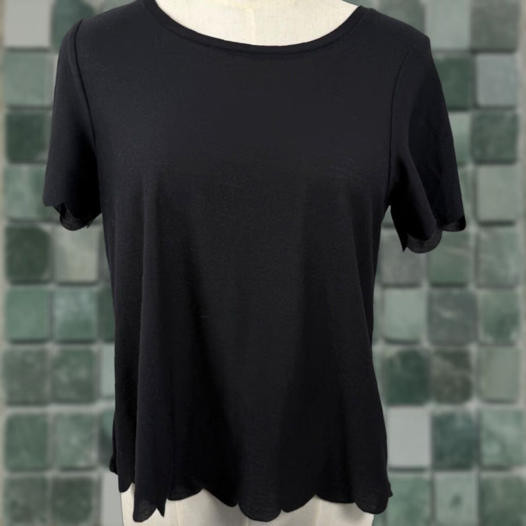Topshop Topshop Womens US 4 Short Sleeve Top Black Scalloped Hem Laser Cut Coquette Chic Shirt Adult Regular XS? Size S / US 4 / IT 40 - 1 Thumbnail