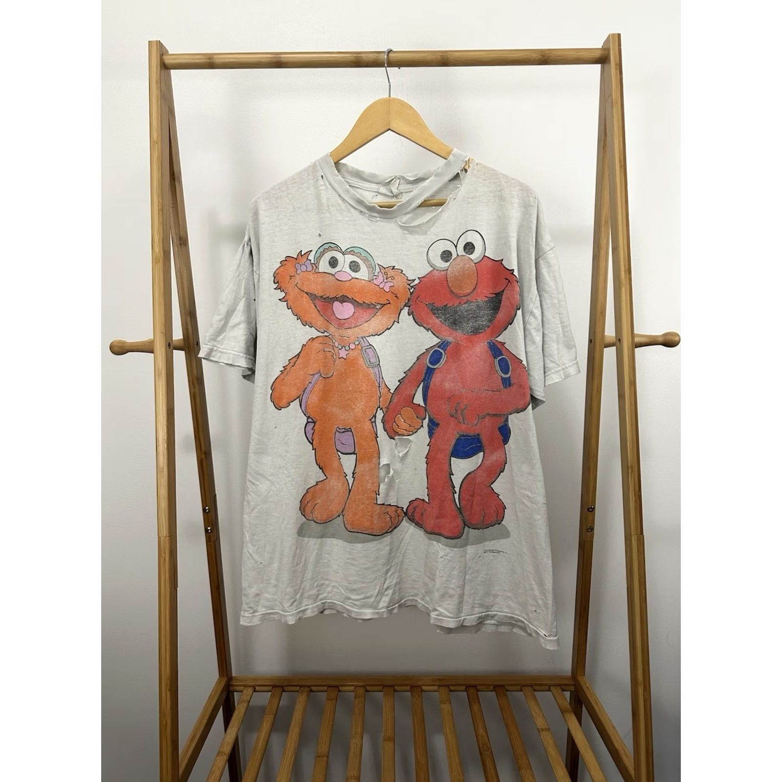 Tultex VTG Elmo & Zoe Sesame Street Thrashed Distressed Worn Double Sided T-Shirt XL Men White Tultex Shirt XS? Size US XL / EU 56 / 4 - 2 Thumbnail