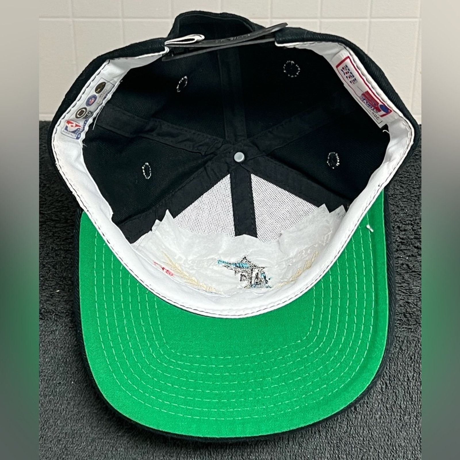 Sports Specialties NEW Sports Specialties Florida Marlins 1997 Champs VINTAGE Size ONE SIZE - 5 Thumbnail