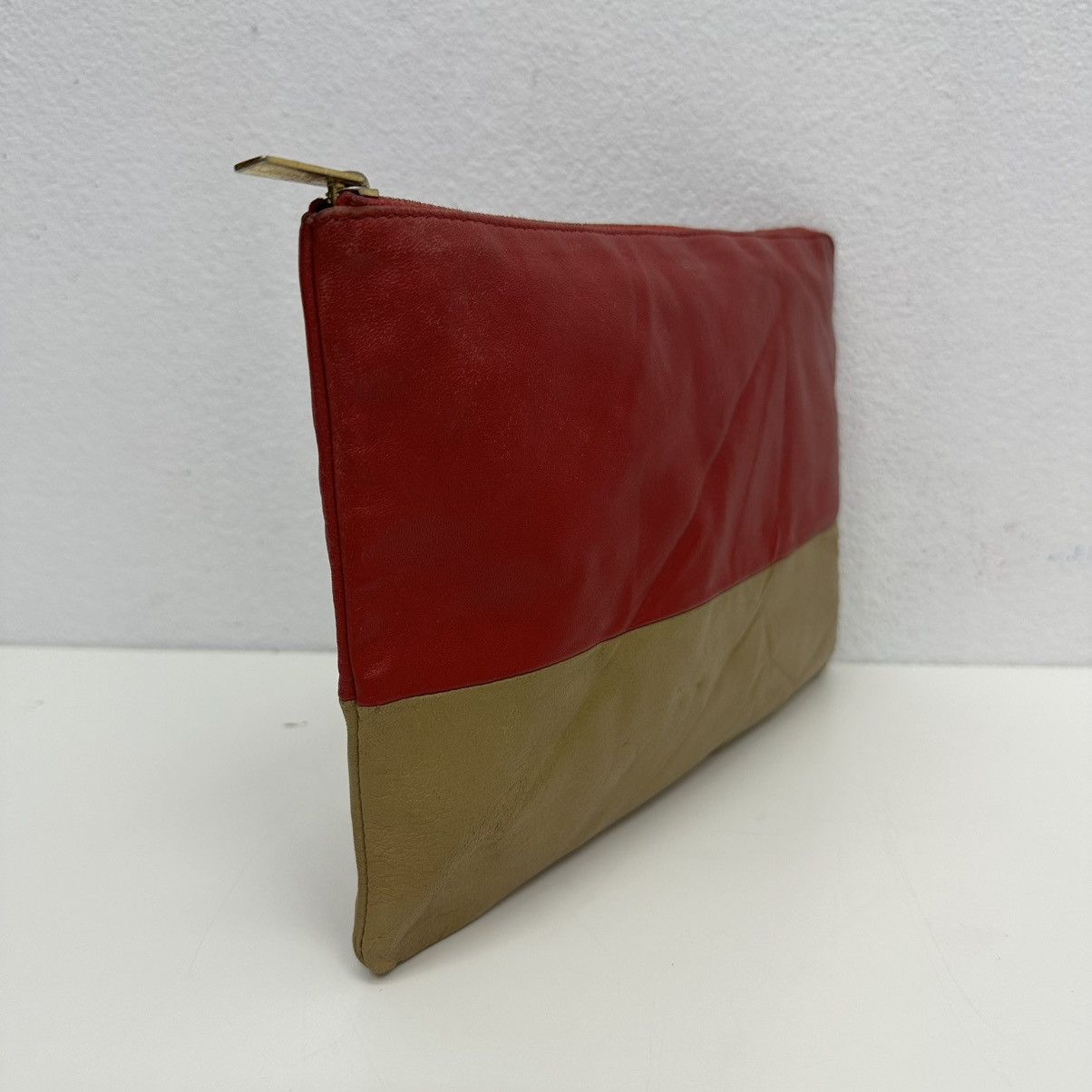 Celine ‼️YES‼️ AUTHENTIC CELINE BI-COLOR SOLO POUCH CLUTCH BAG Size ONE SIZE - 4 Thumbnail