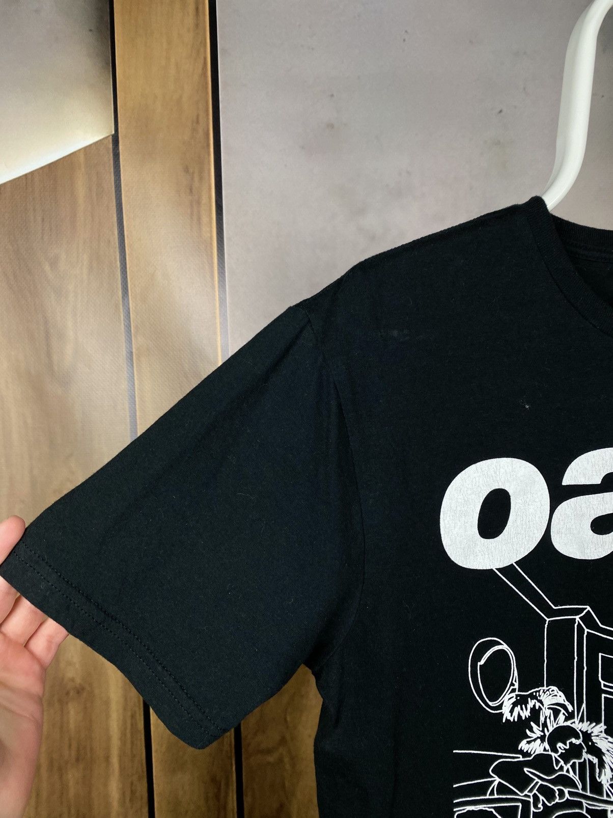 Band Tees 🎸T-Shirt Oasis Oasis Definitely Maybe Line Drawing Pop Tee🎸 Size US M / EU 48-50 / 2 - 4 Thumbnail