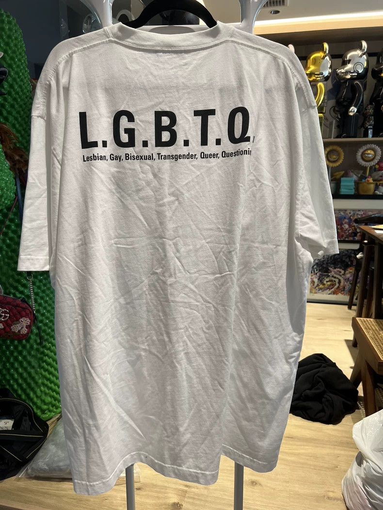 Balenciaga Balenciaga White Rainbow Short Sleeve Size XS New with Tag Size US XS / EU 42 / 0 - 6 Thumbnail