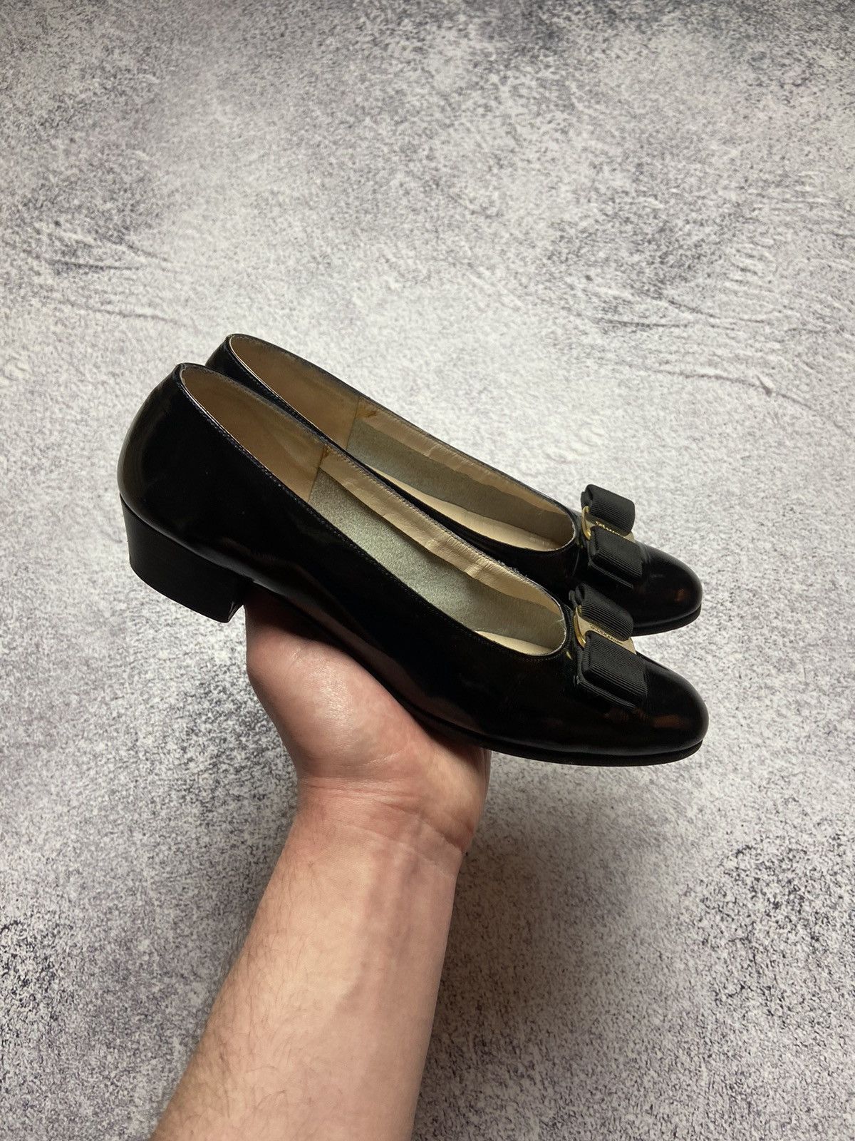 Designer × Salvatore Ferragamo Rare Selvatore Ferragamo Balet Shoes Designed Logo Sneakers Size US 7.5 / IT 37.5 - 3 Thumbnail