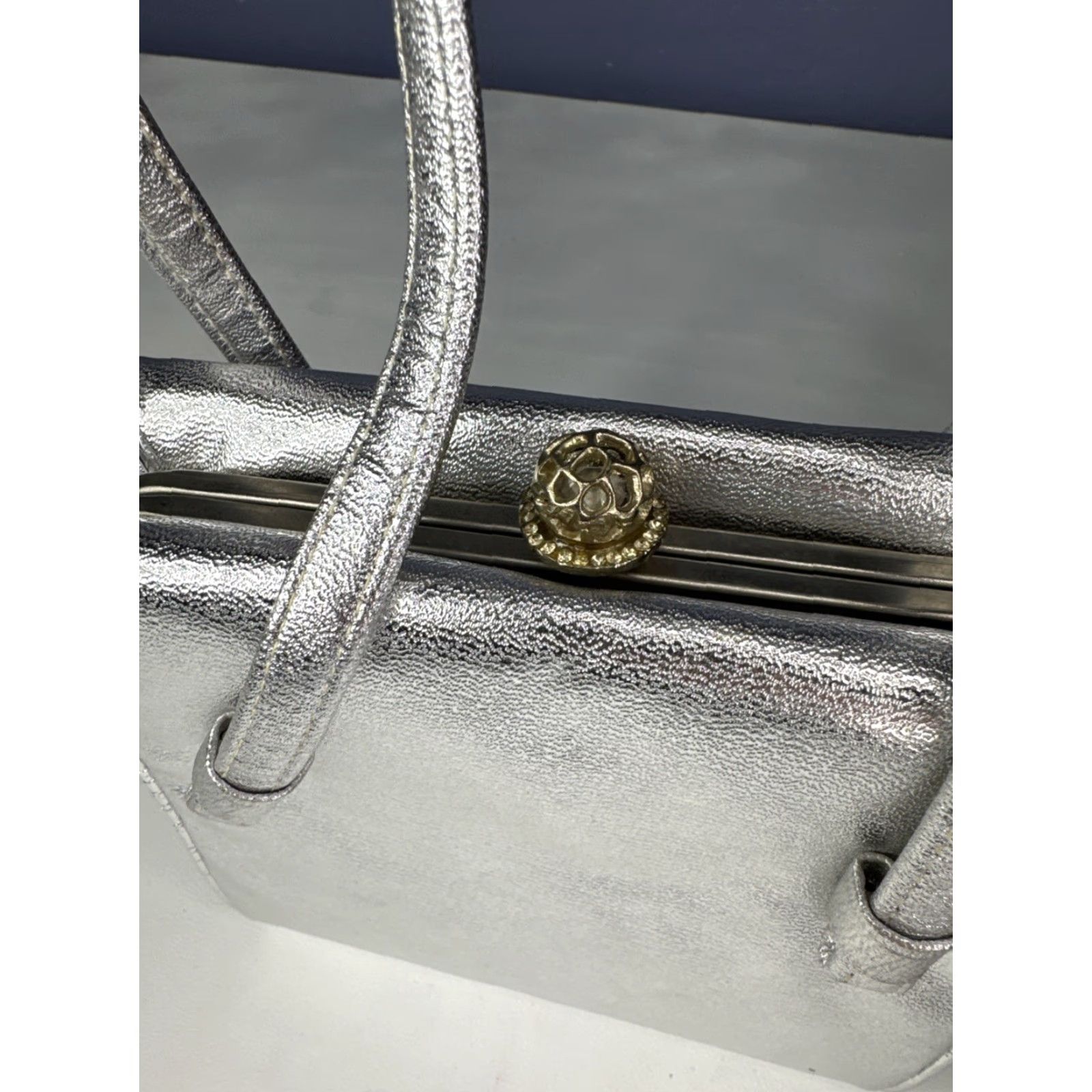 Vintage VINTAGE 50's After Five Gold Clutch Handbag Bag Silver Bag W Coin Purse Atler Five Gold Clutch Handbag Silver Bag Coin Purse Size ONE SIZE - 2 Thumbnail