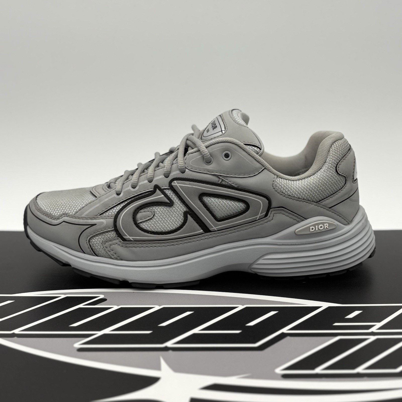 Dior B30 Reflective Sneaker ' Gray ' GREAT CONDITION!