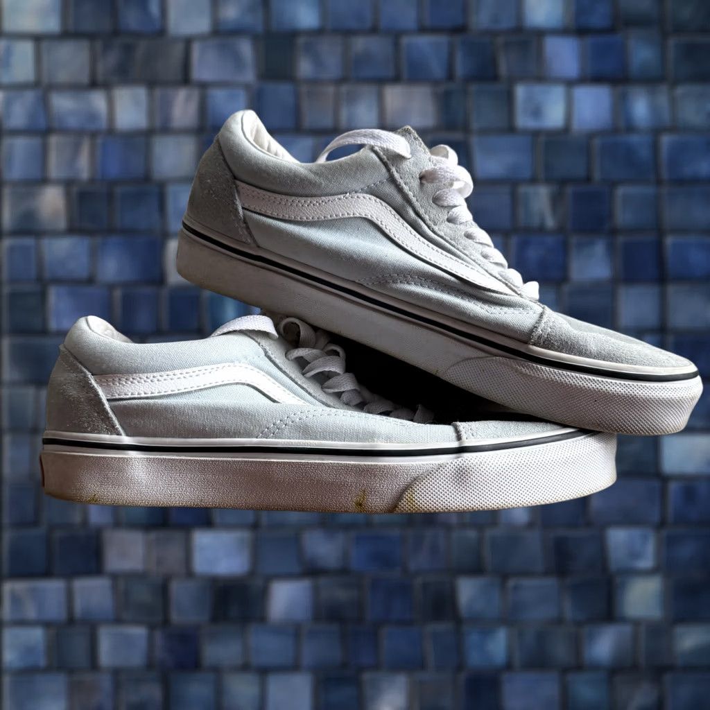 Vans Vans Off the Wall Old Skool Light Blue Suede Low Top Skate Sneakers Men’s 7 Men Blue Suede Sneaker 1990s Vintage Style Accessories Size US S / EU 44-46 / 1 - 1 Thumbnail