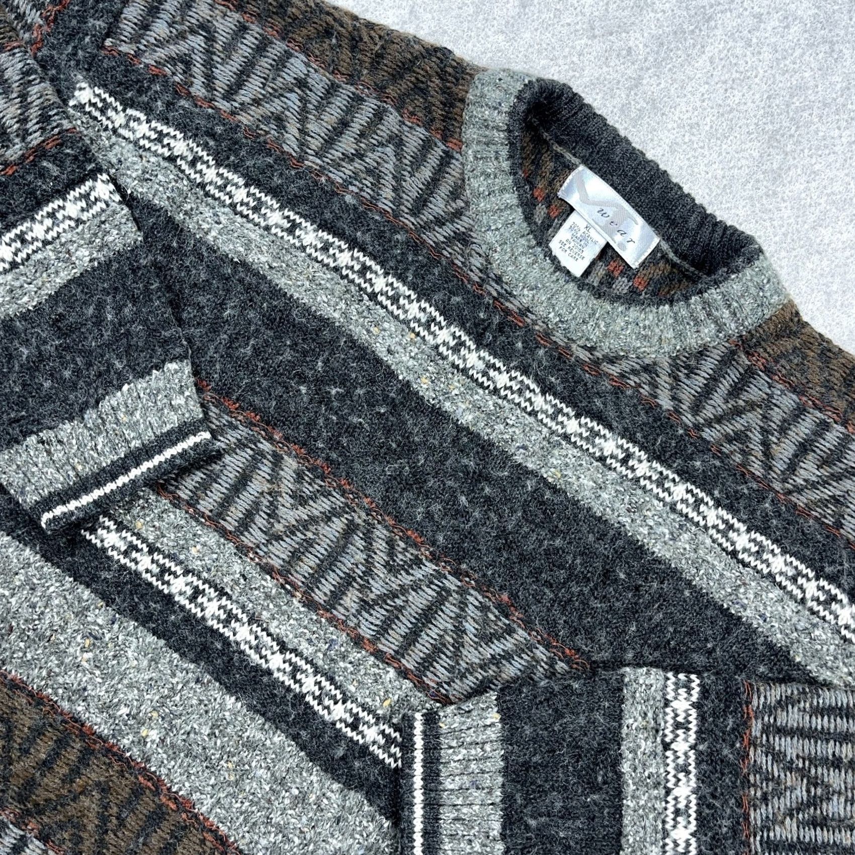 Vintage VINTAGE Gray Geometric Striped Crewneck Wool Blend Grandpa Sweater Large Men Size US L / EU 52-54 / 3 - 2 Thumbnail