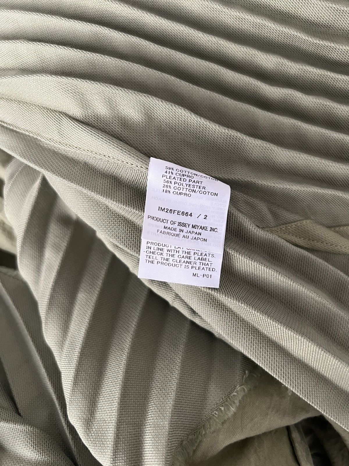 Issey Miyake Sleeveless Pleated Coat Size M / US 6-8 / IT 42-44 - 8 Thumbnail