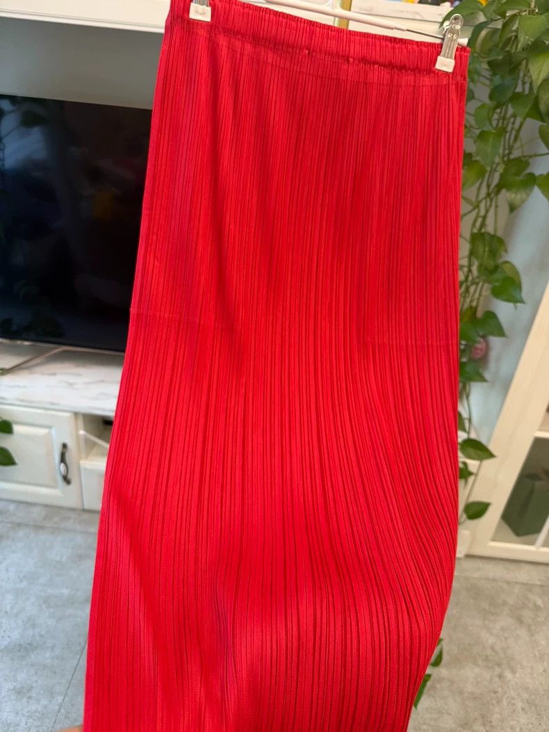Issey Miyake Issey Miyake size:3 Red skirt Size 42" / US 20 - 5 Thumbnail