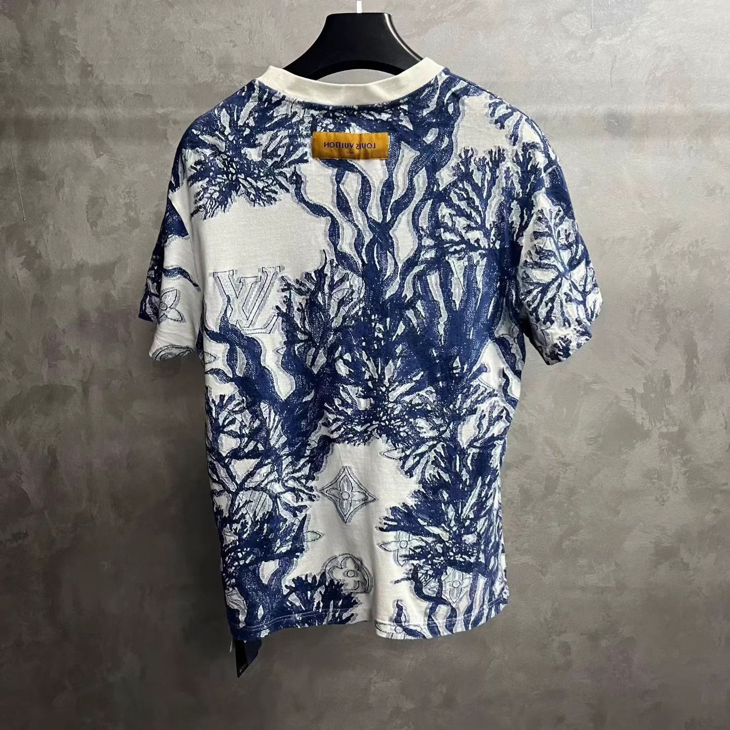 Louis Vuitton Louis Vuitton Blue All Over Print Jacquard Crew Tee M Size US M / EU 48-50 / 2 - 2 Thumbnail