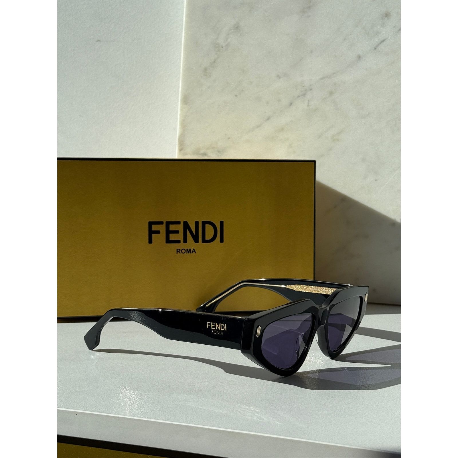 Fendi NEW Fendi FE40163U Roma Black Cat Eye Sunglasses Size ONE SIZE - 7 Thumbnail