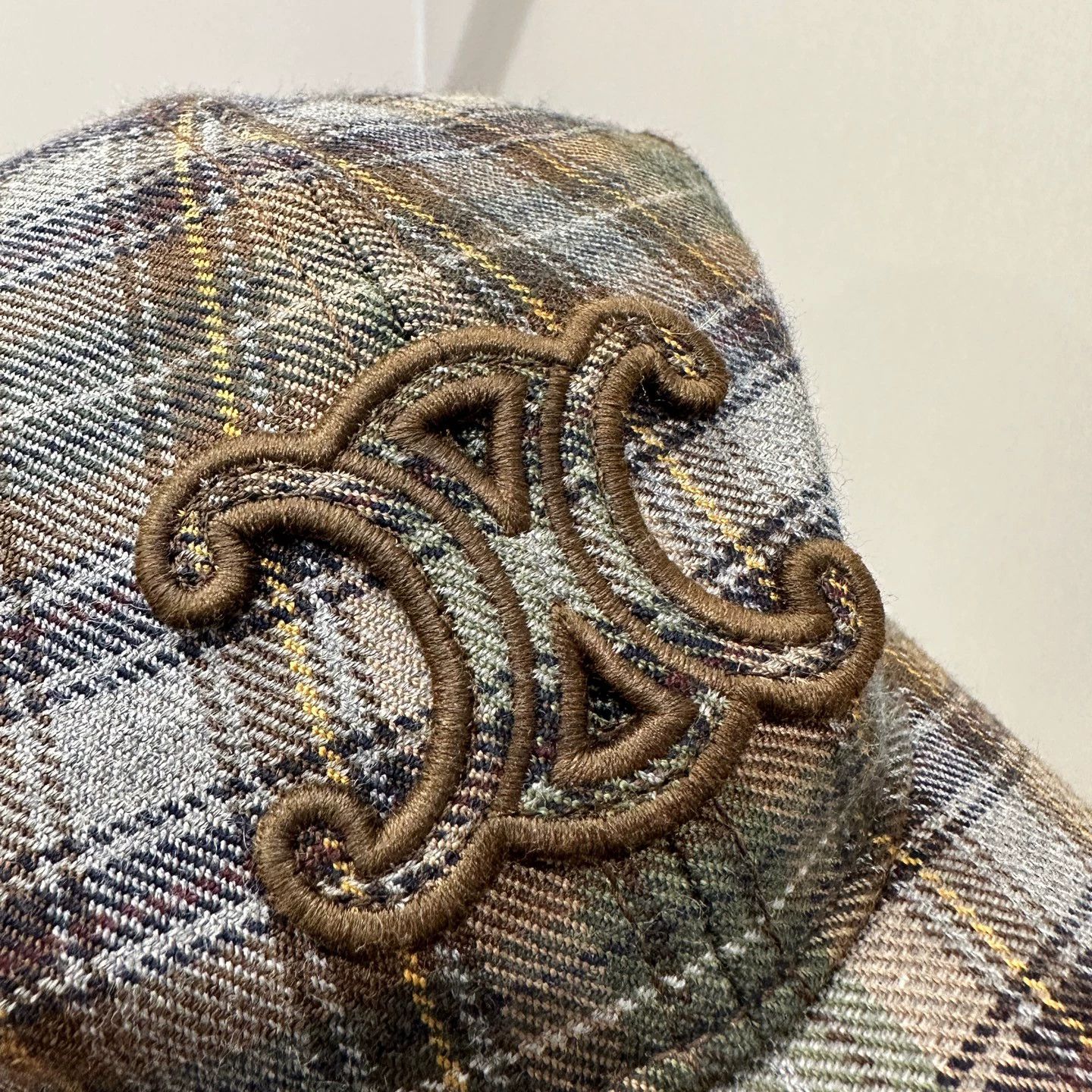 Celine Celine feb249 Tartan Triomphe Logo cashmere cap M Size ONE SIZE - 4 Thumbnail