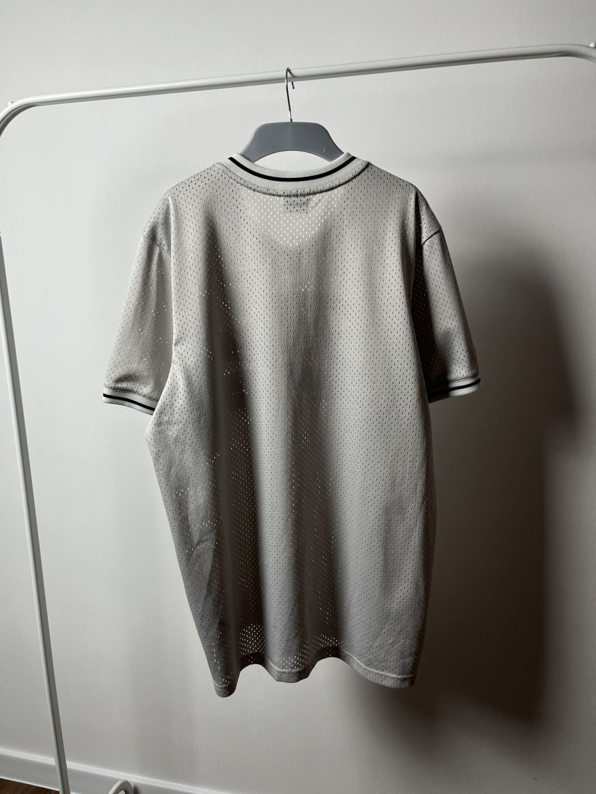 Fubu FUBU 05 Jersey Style Mesh Shirt White Red Hip Hop Y2K Size L Size US L / EU 52-54 / 3 - 9 Thumbnail