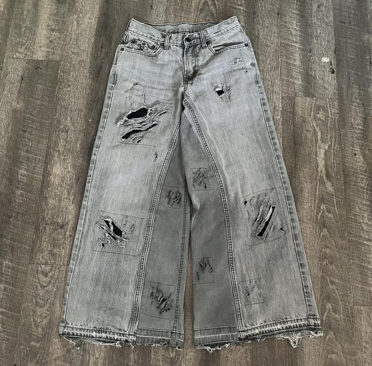 Other Supper baggy grey distressed jeans Size US 30 / EU 46 - 1 Thumbnail