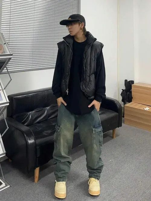 Japanese Brand Washed 90s Cargo Drip Jeans Size US 32 / EU 48 - 2 Thumbnail