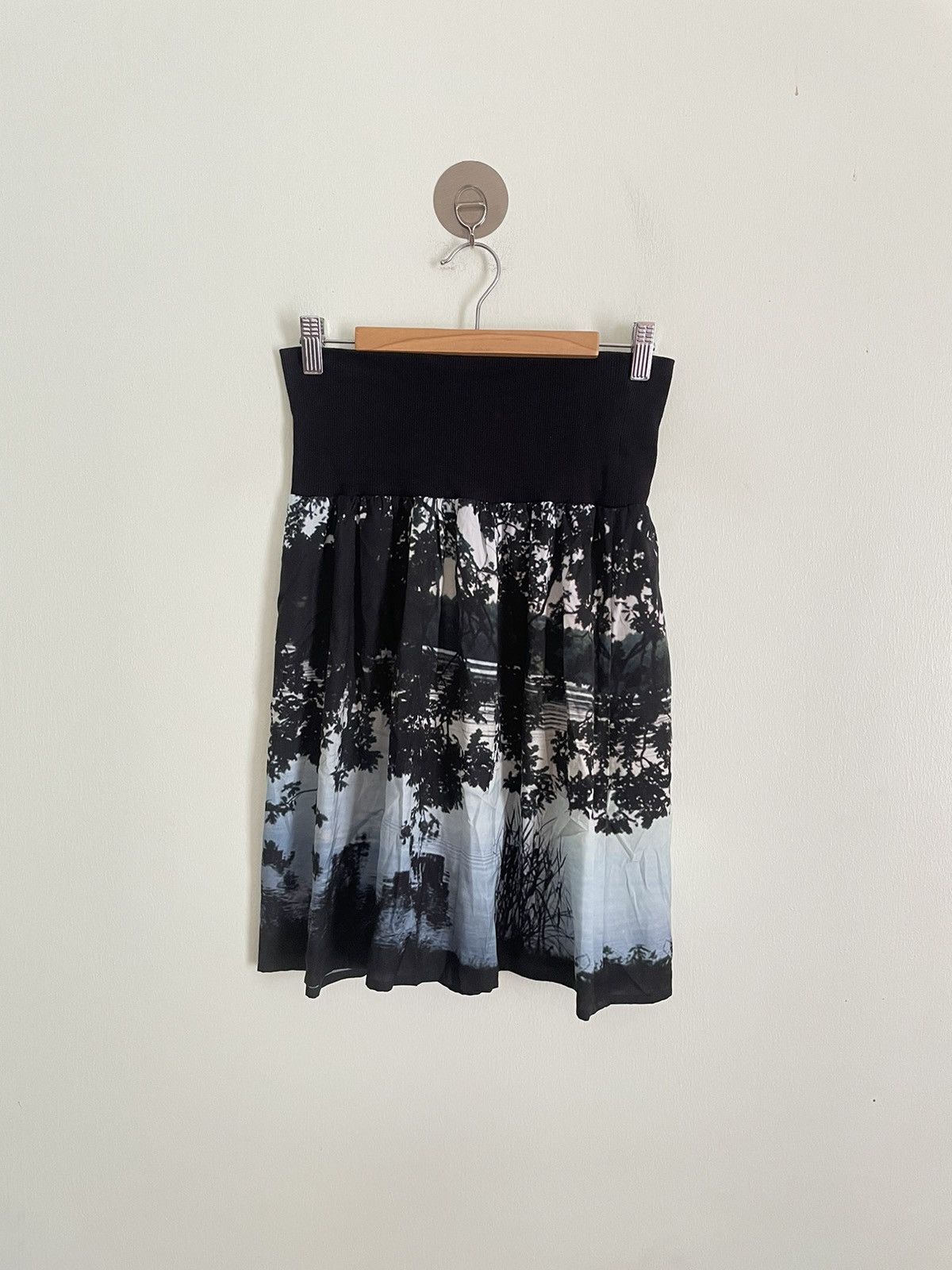 agnes b. Agnes B. Midi Skirt Size 26" / US 2 / IT 38 - 2 Thumbnail