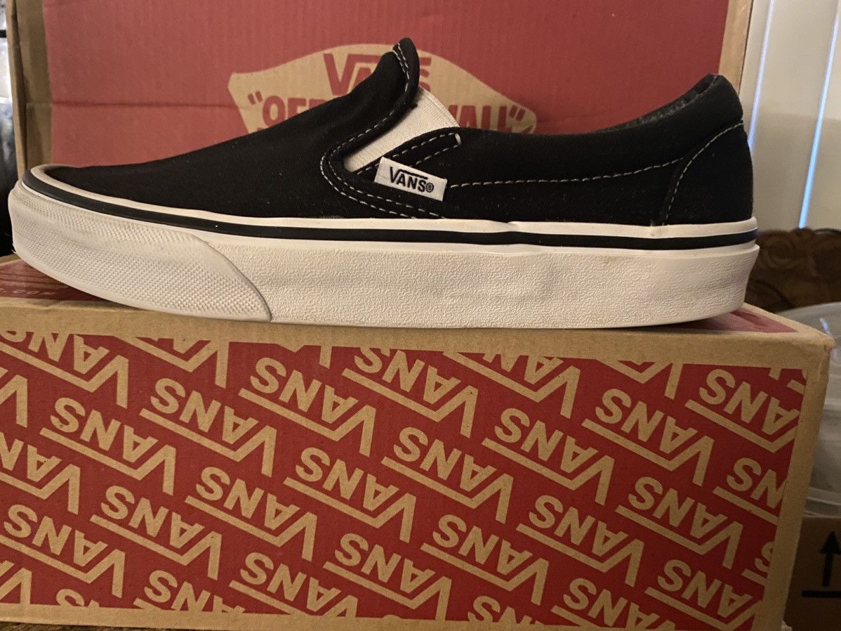 Vans Classic Van slip-on skate shoe Size US 8 / IT 38 - 1 Thumbnail