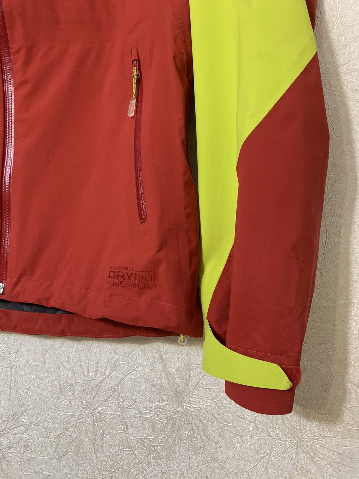 Mammut Mammut Convey Hardshell Dry Tech Premium Hooded Jacket Size US S / EU 44-46 / 1 - 4 Thumbnail